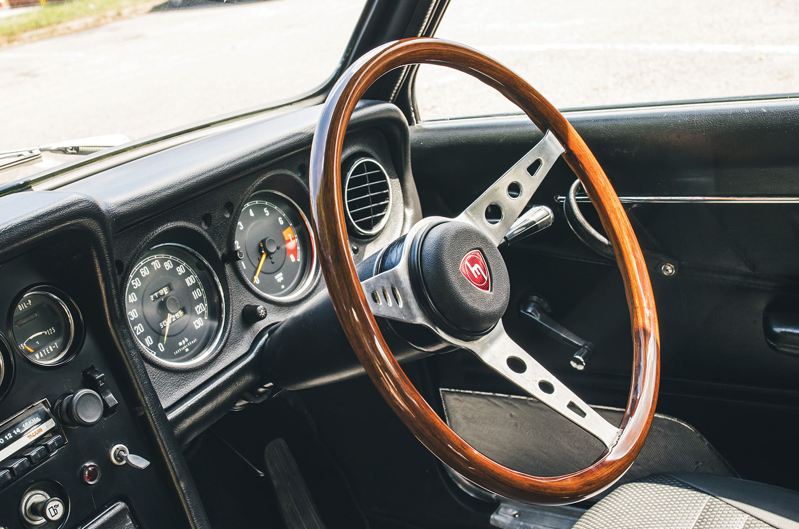 Classic & Sports Car – Mazda R100 Coupé: quiet revolutionary