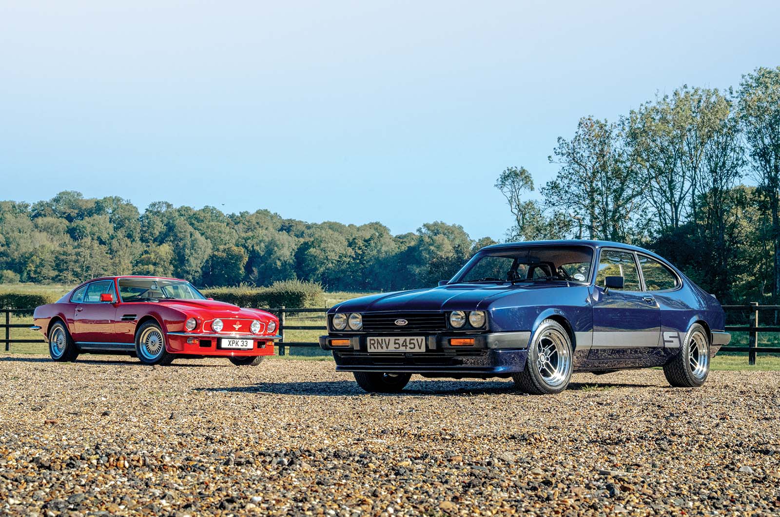 Classic & Sports Car – Aston Martin V8 Vantage X-Pack and Ford Capri 3.0S X-Pack: David vs Goliath