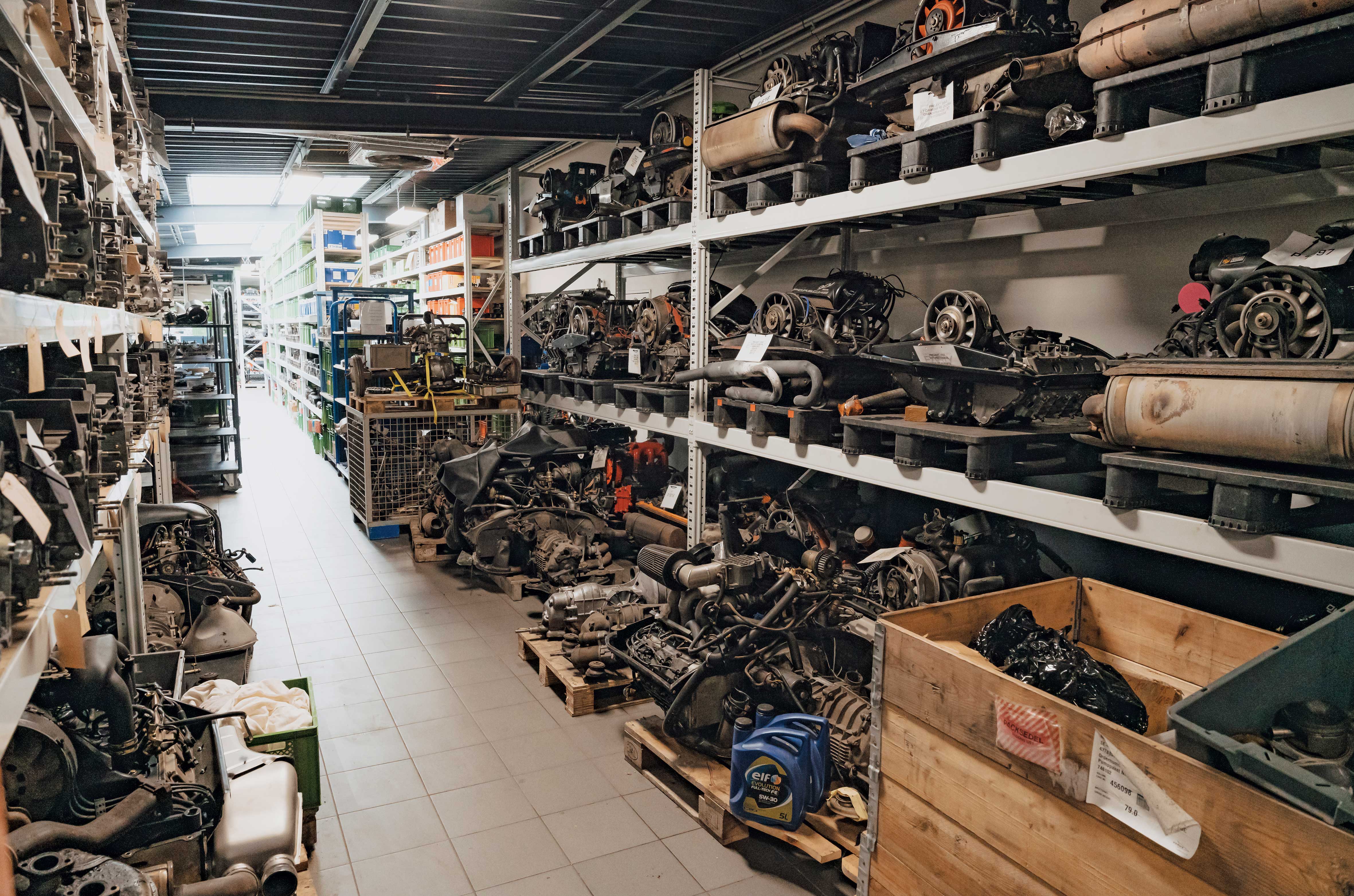 Classic & Sports Car – The specialist: Early 911S