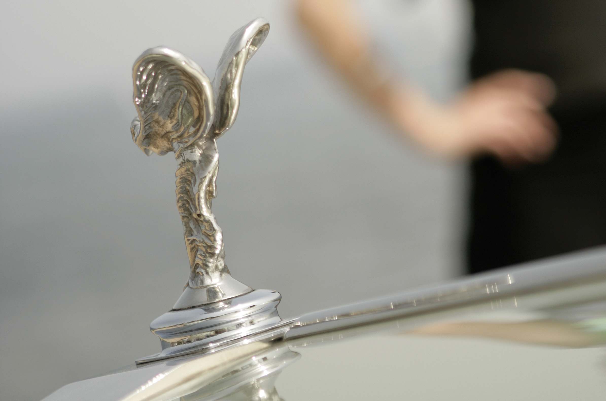 Classic & Sports Car – Rolls-Royce Corniche: the Riviera touch