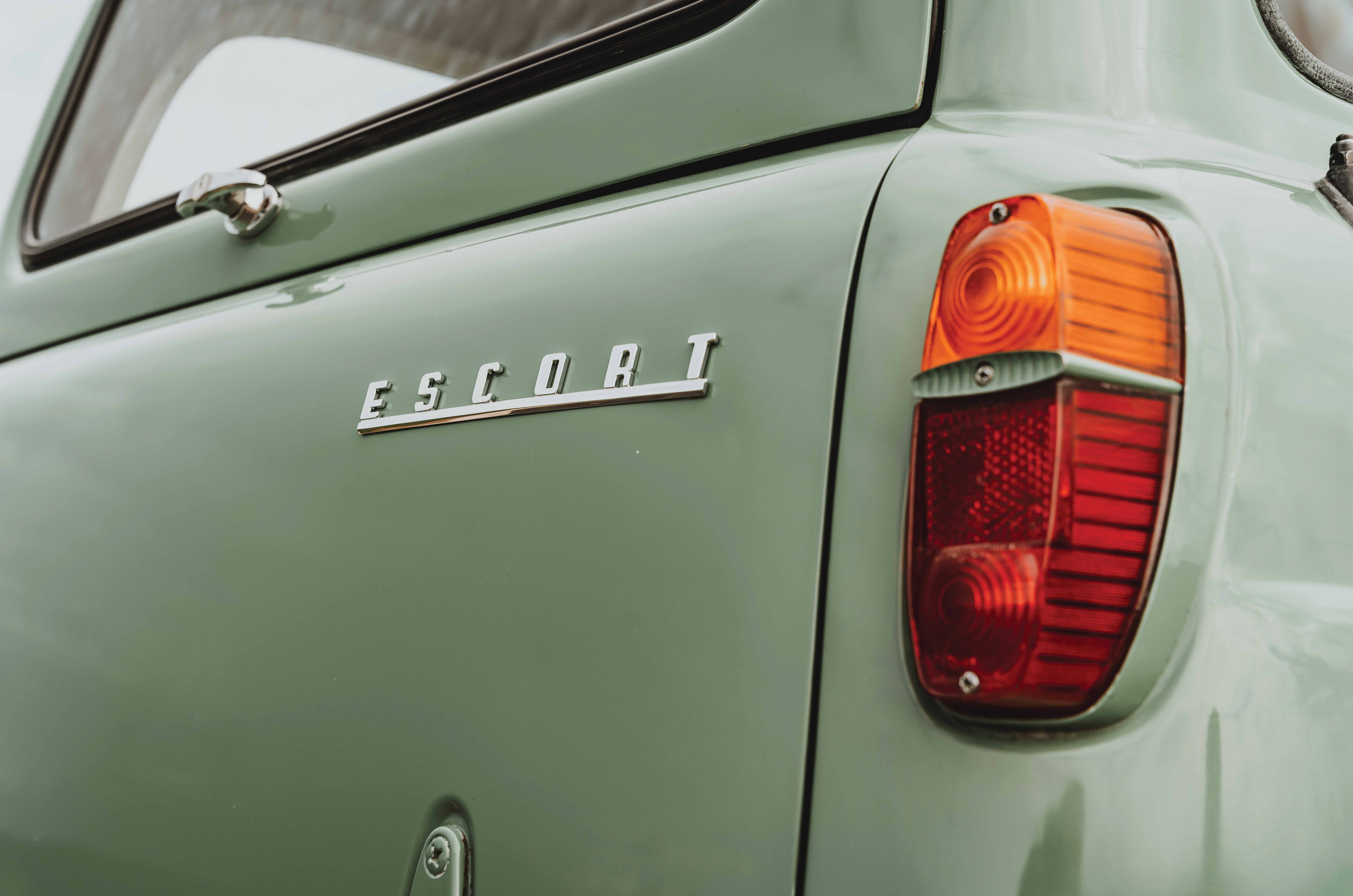 Ford Escort vs Standard 10 vs Hillman Husky: compact carriers