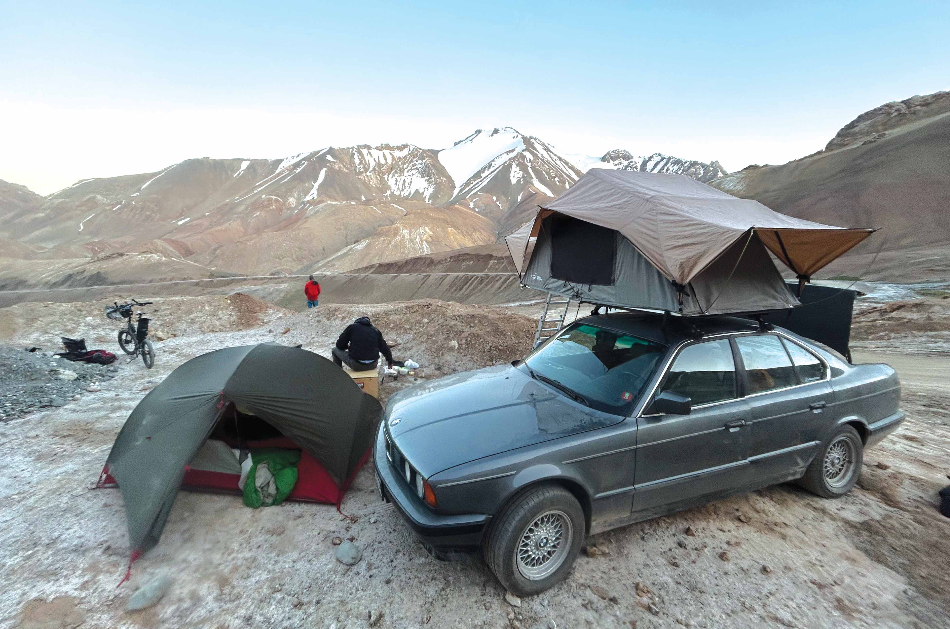 Classic & Sports Car – BMW adventure: Asia’s toughest roads in a €650 saloon