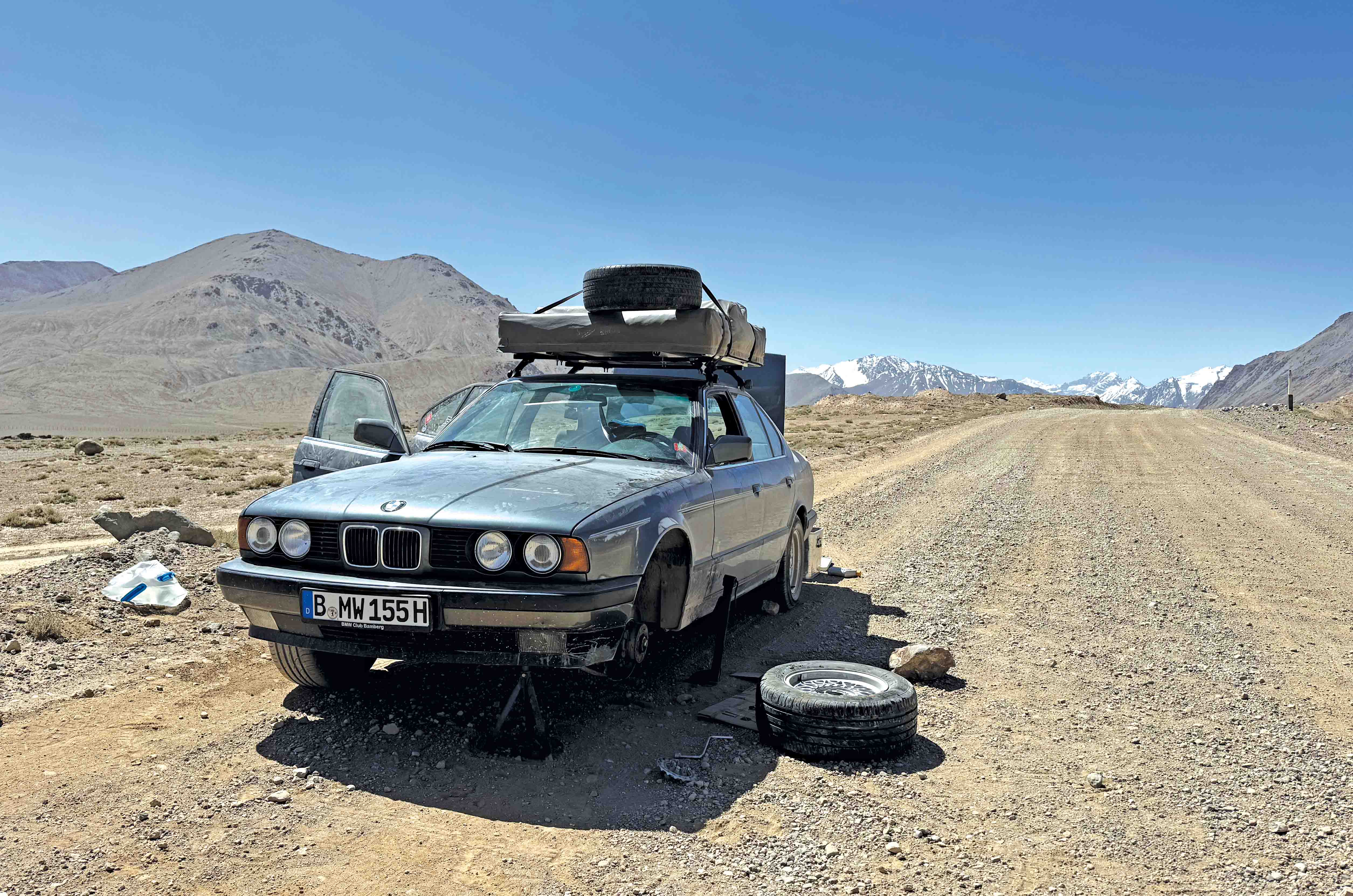 Classic & Sports Car – BMW adventure: Asia’s toughest roads in a €650 saloon