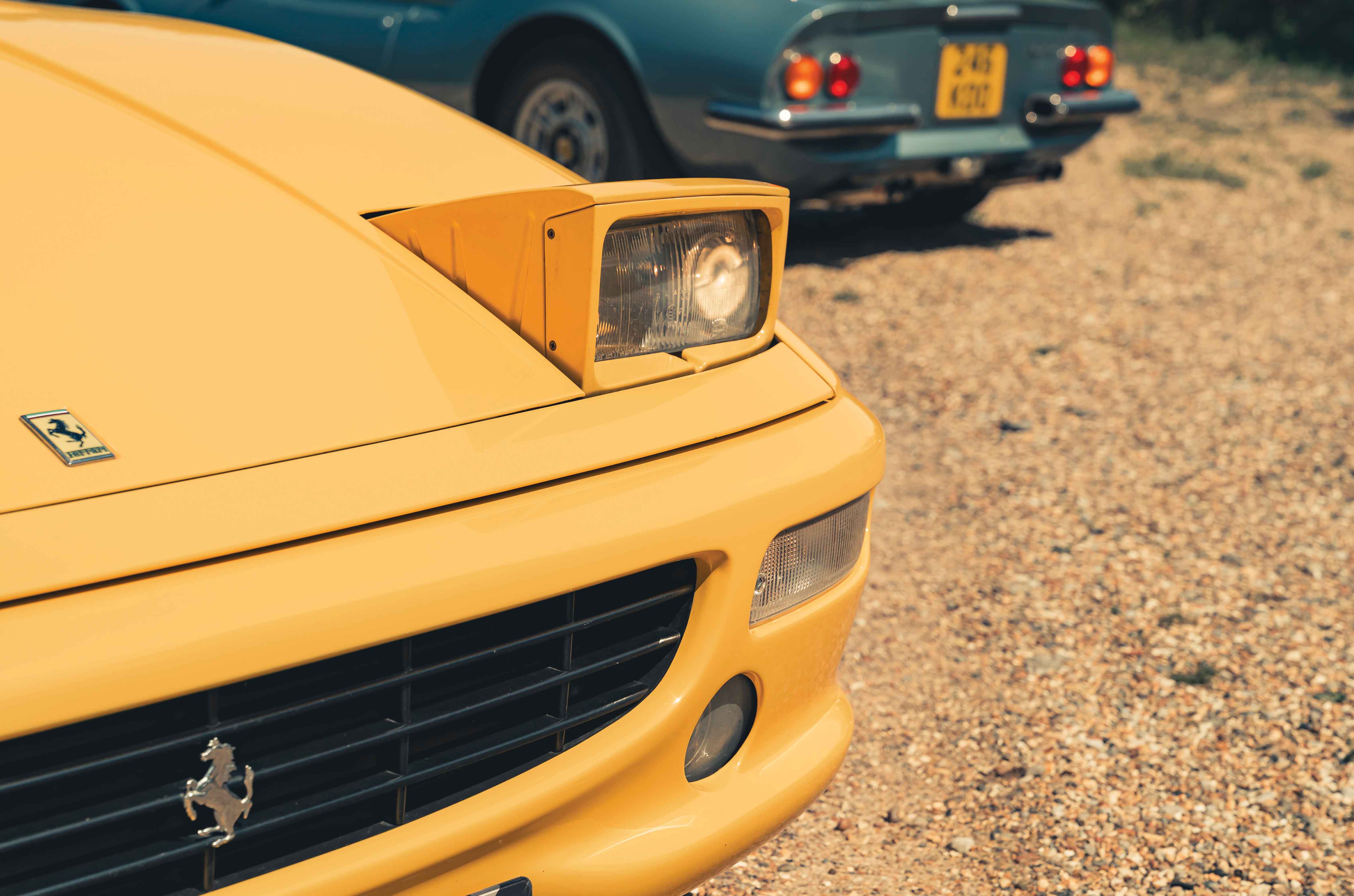 Classic & Sports Car – Dino 246GTS vs Ferrari F355GTS: benchmark babies