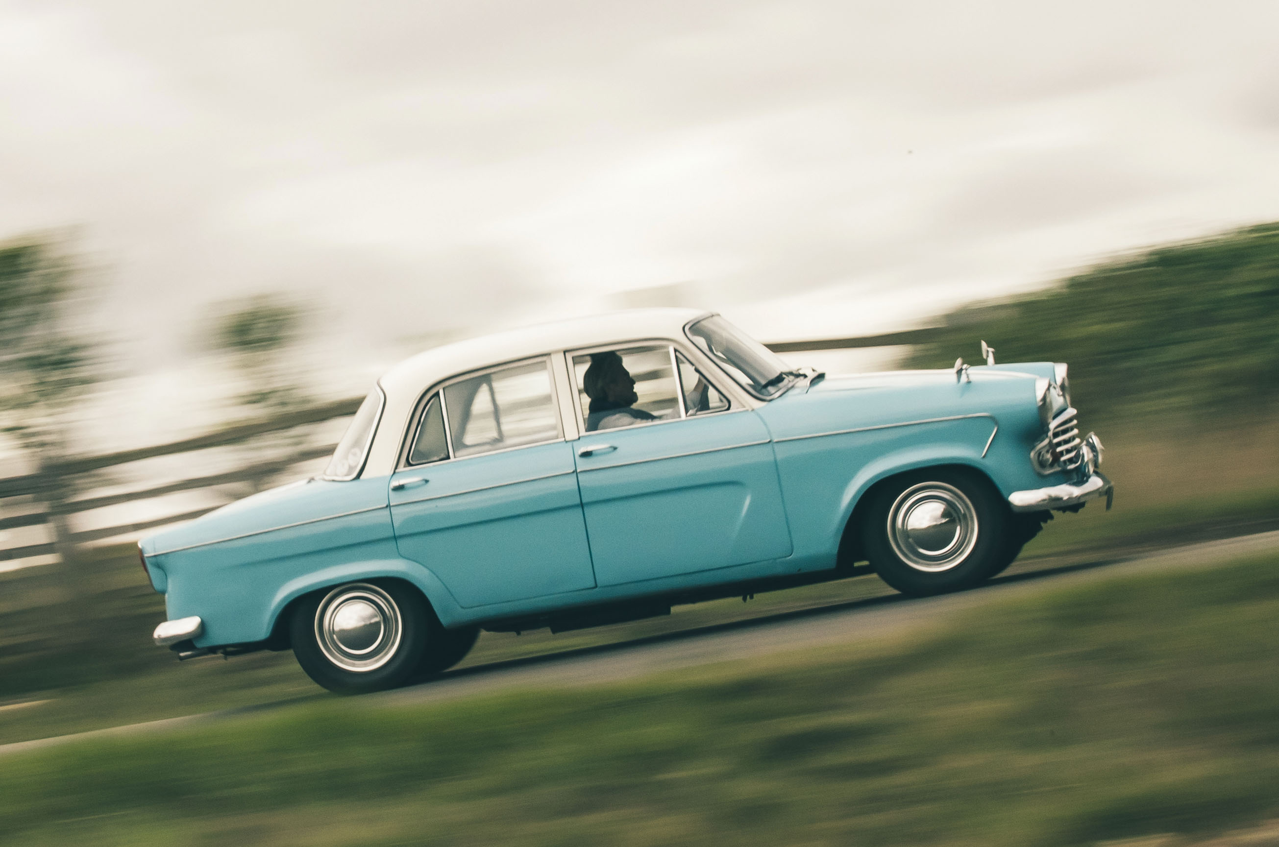 Classic & Sports Car – Ford vs Vauxhall vs Austin vs Standard: Brits with transatlantic flavour