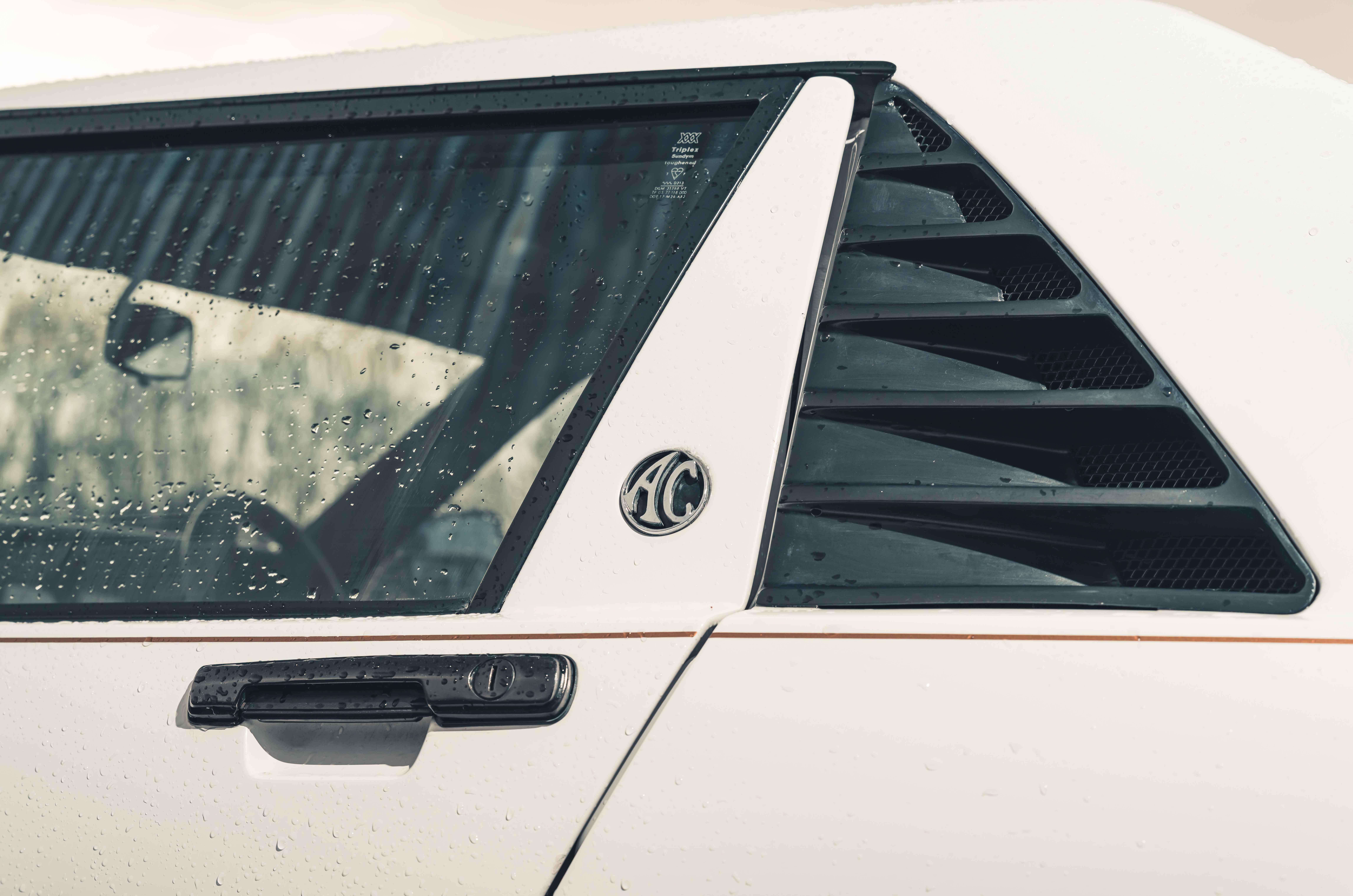 Classic & Sports Car – AC 3000ME vs TVR Tasmin: points to prove
