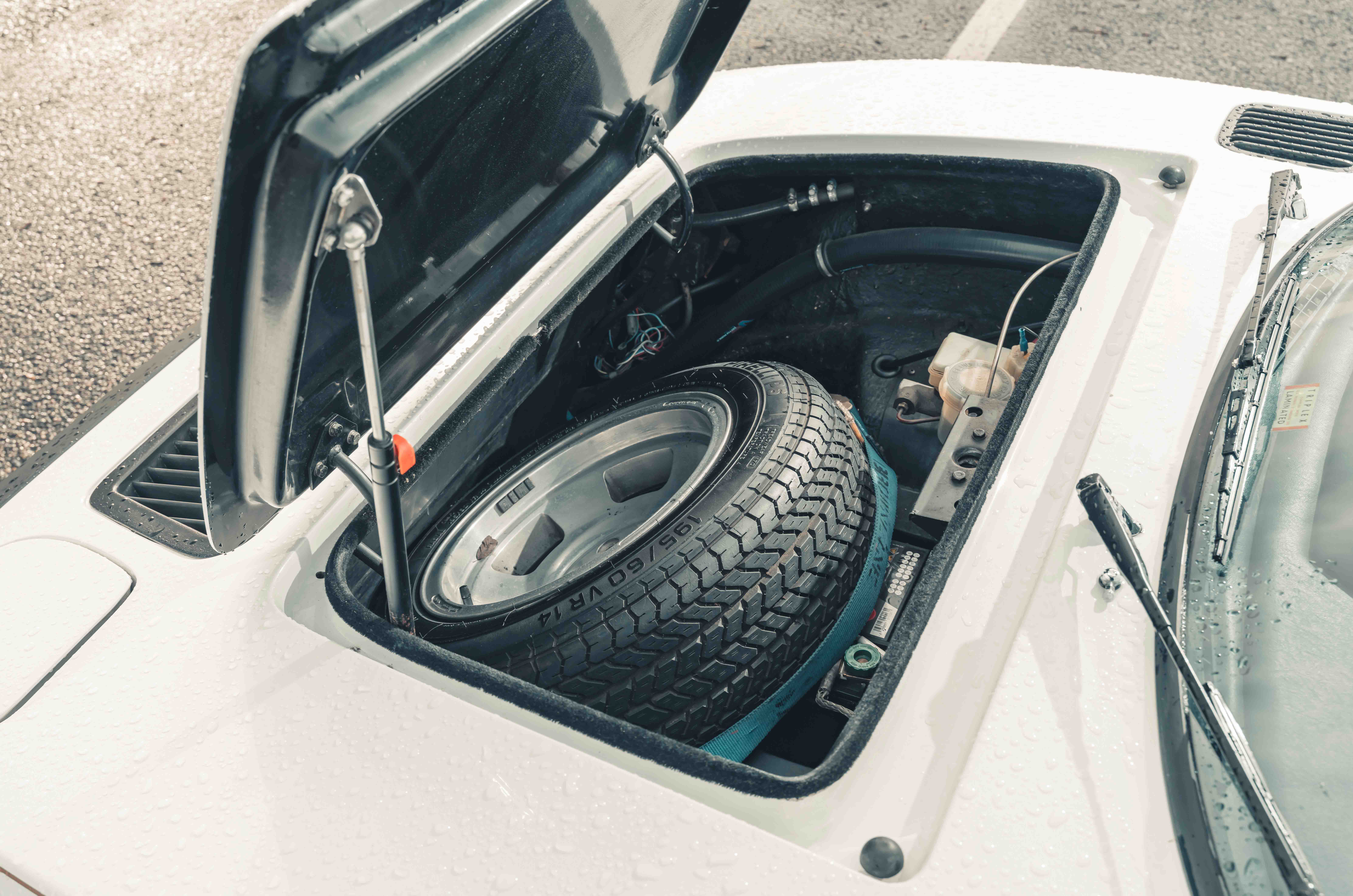 Classic & Sports Car – AC 3000ME vs TVR Tasmin: points to prove