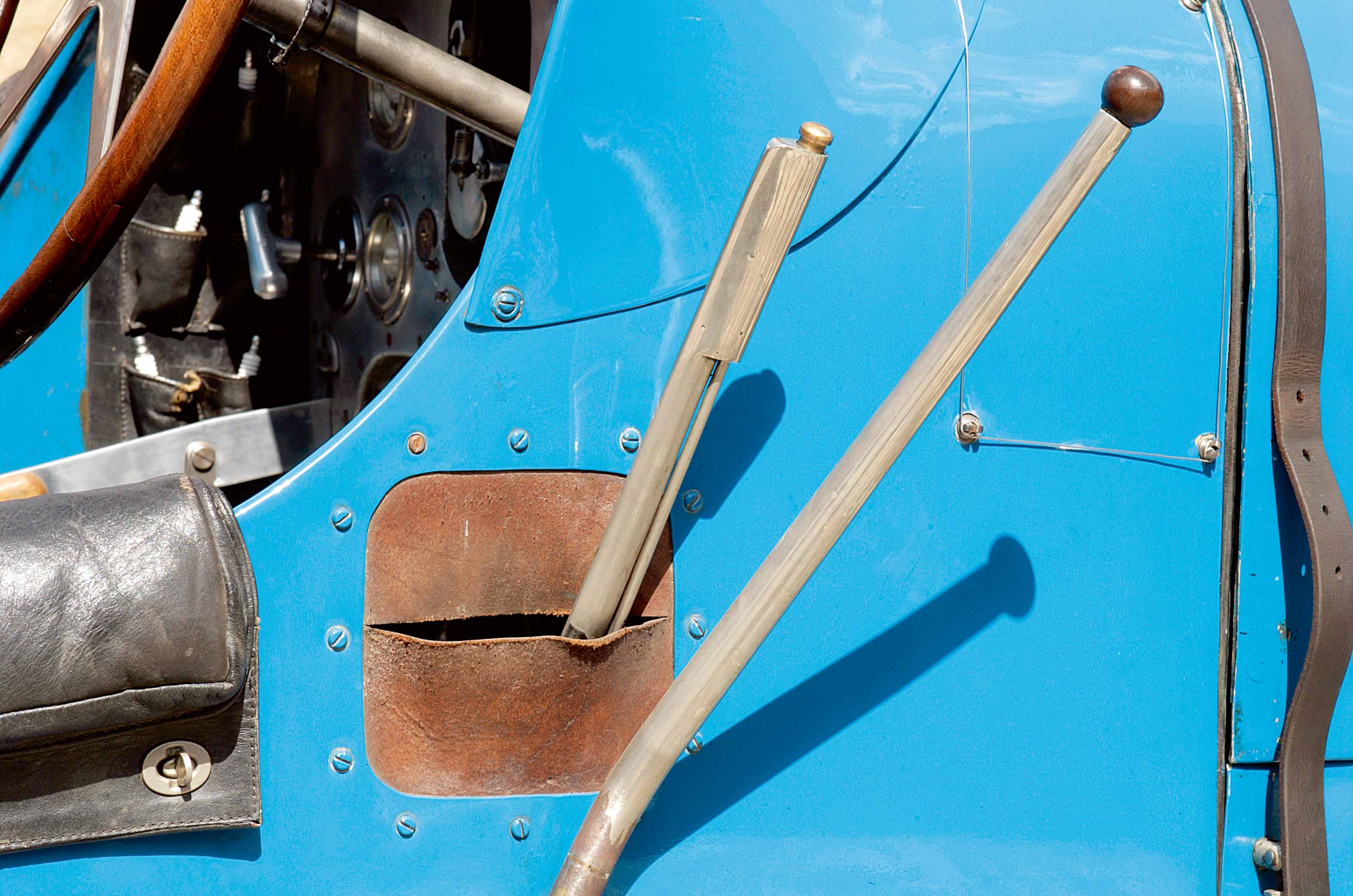 Classic & Sports Car – Bugatti Type 51 Grand Prix vs Type 55: twin-cam cousins
