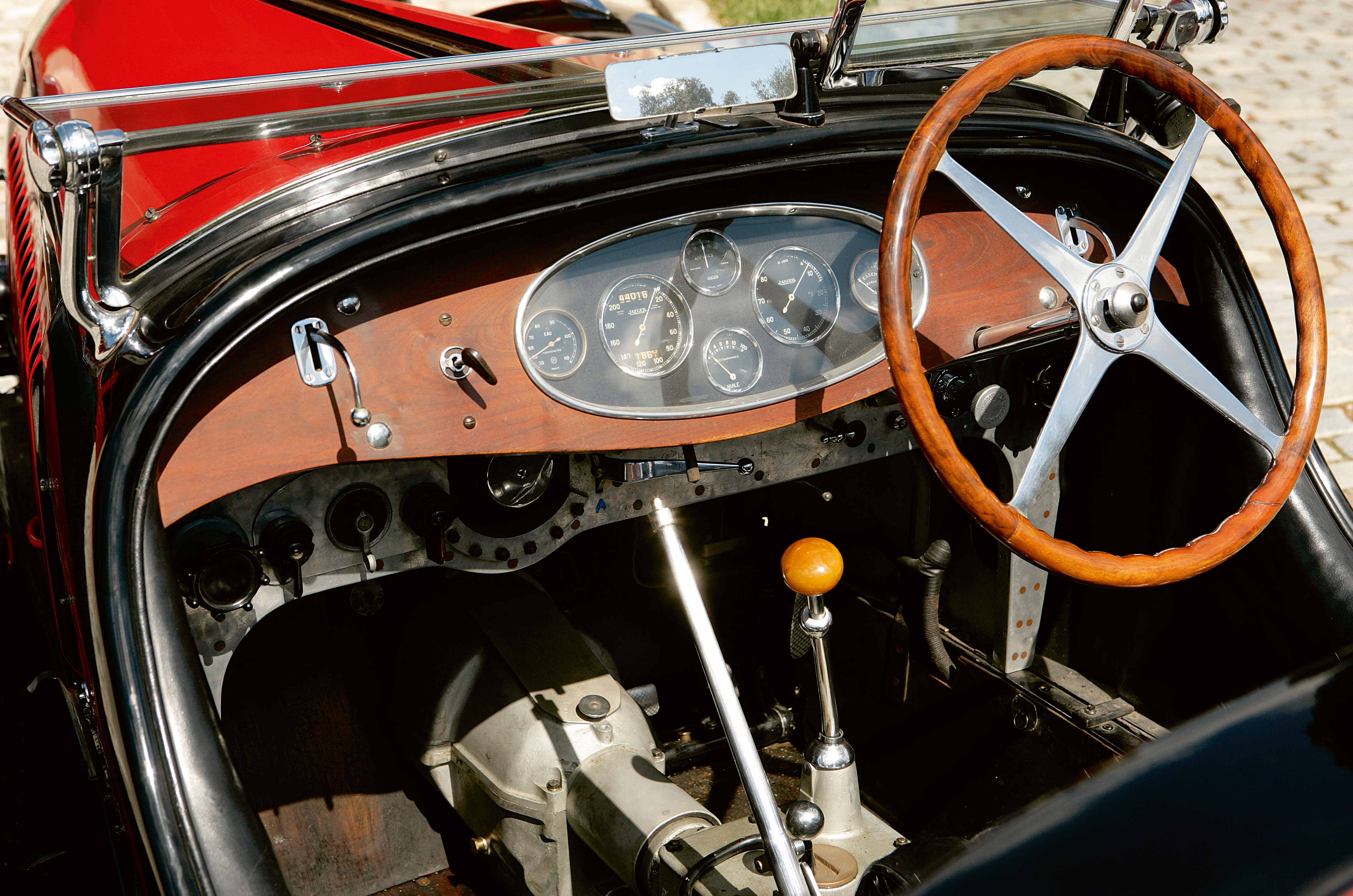Classic & Sports Car – Bugatti Type 51 Grand Prix vs Type 55: twin-cam cousins