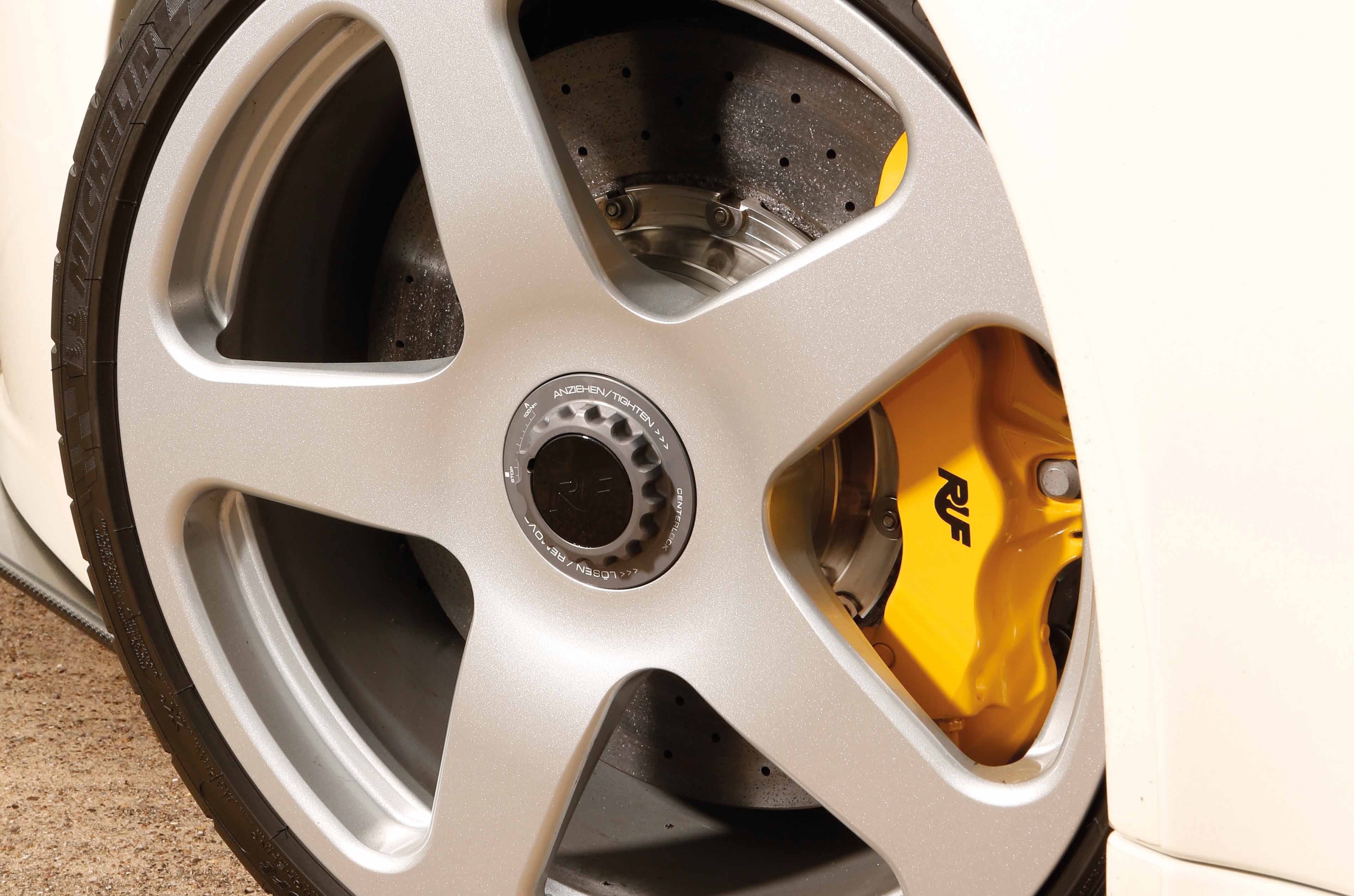 Classic & Sports Car – Ruf CTR to Rt12R: the Porsche 911 turned up to 11