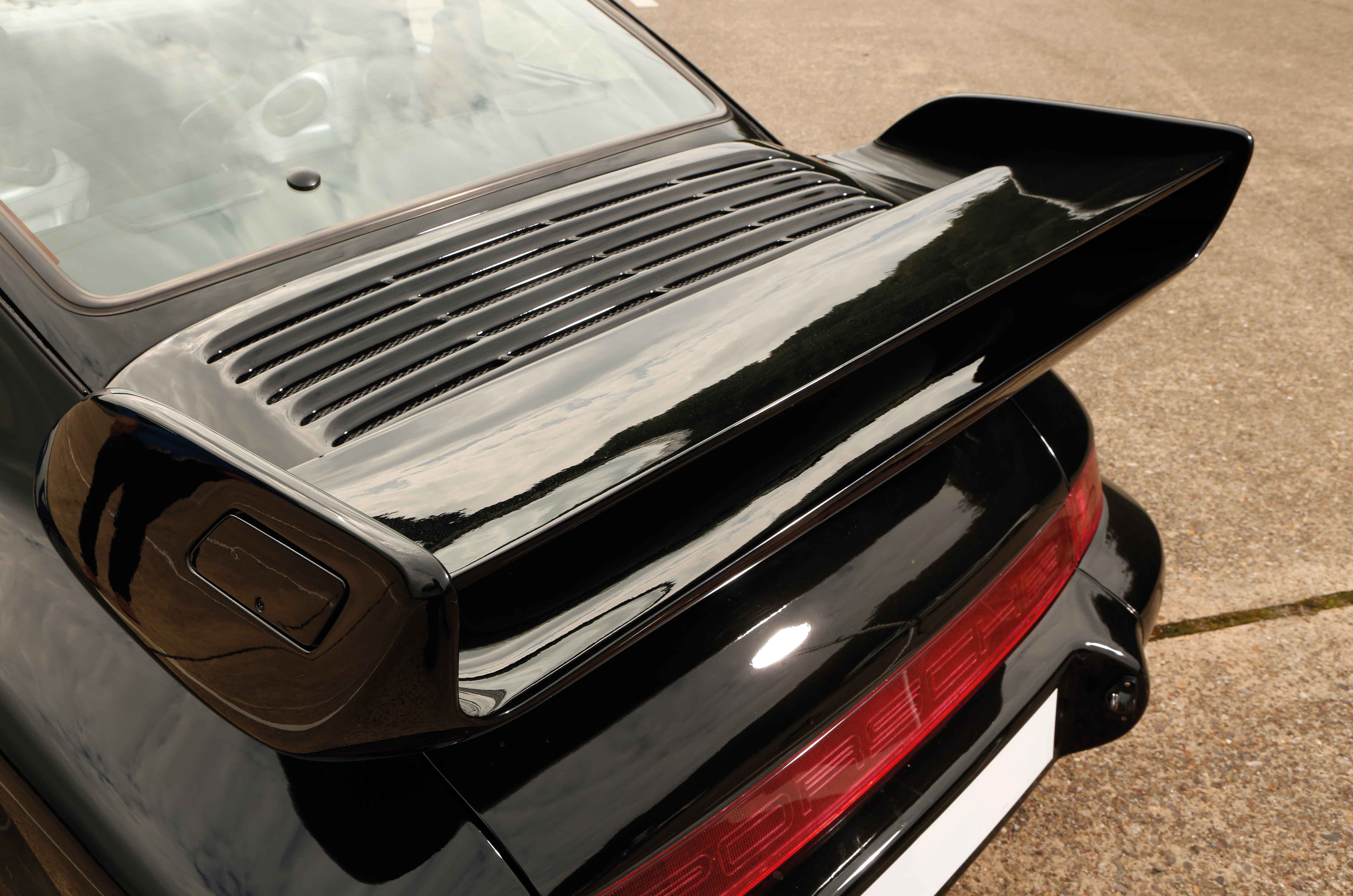 Classic & Sports Car – Ruf CTR to Rt12R: the Porsche 911 turned up to 11