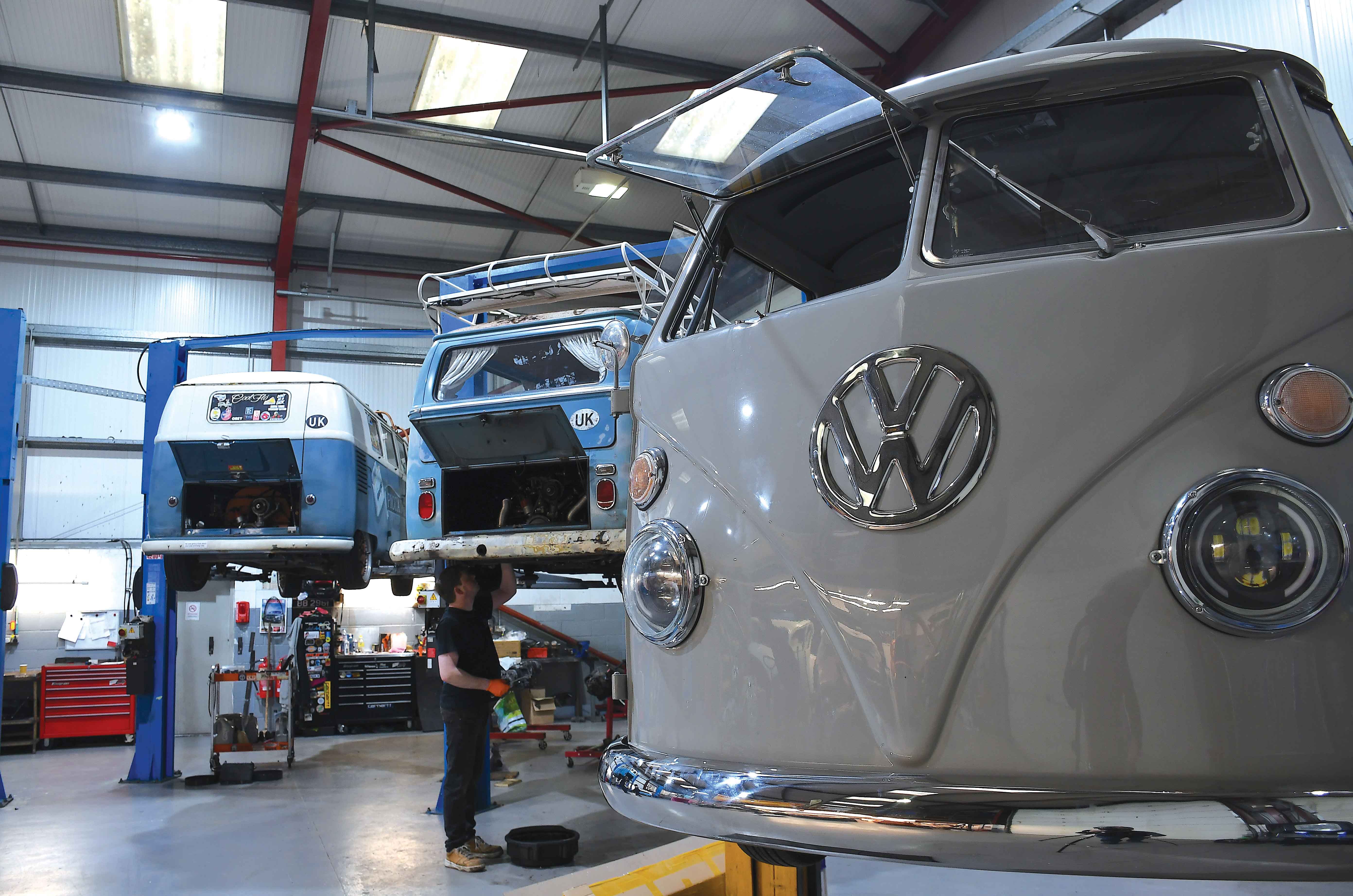 Classic & Sports Car – The specialist: Type 2 Detectives