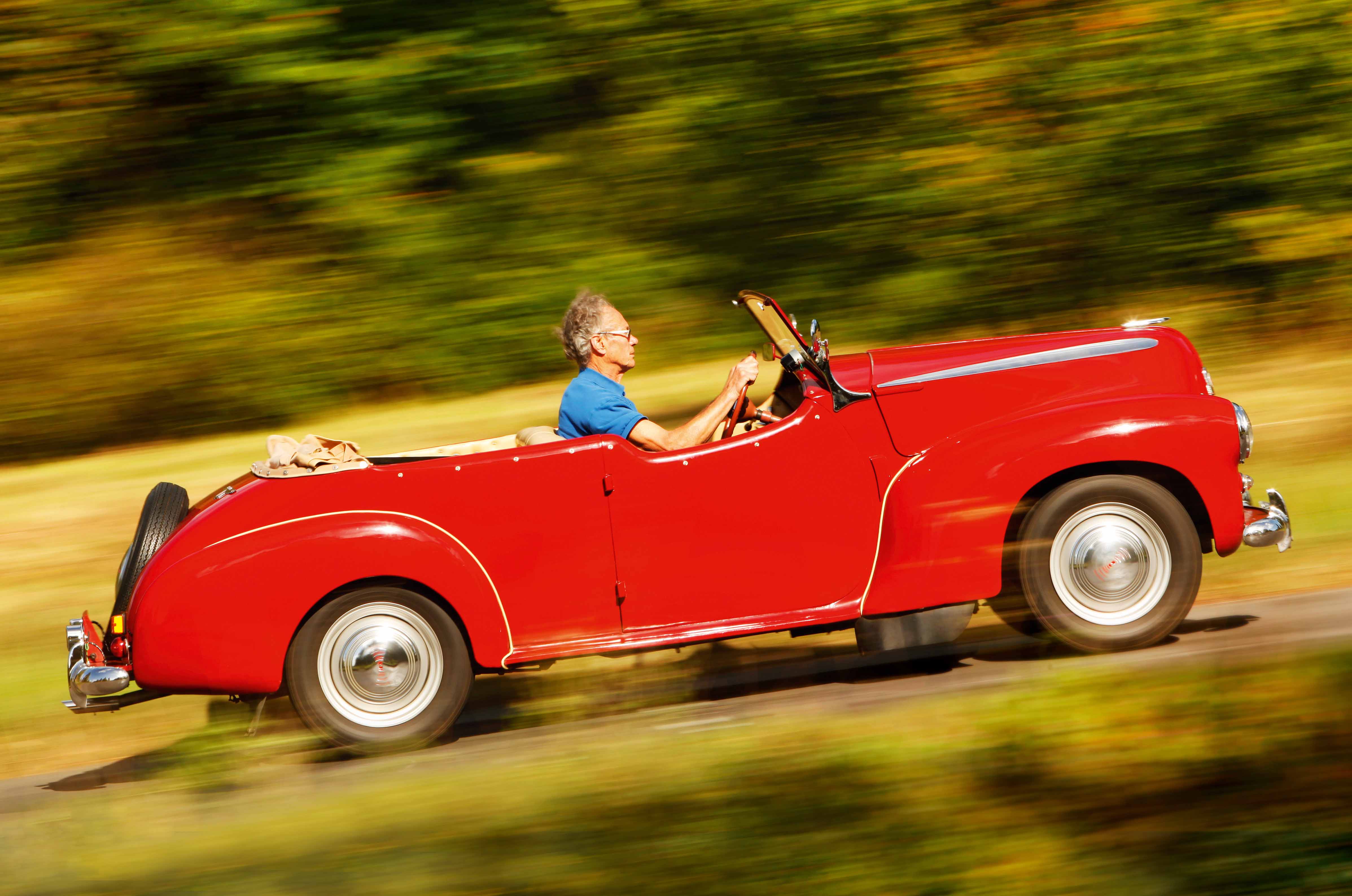 Classic & Sports Car – Vauxhall Caleche: a new life Down Under