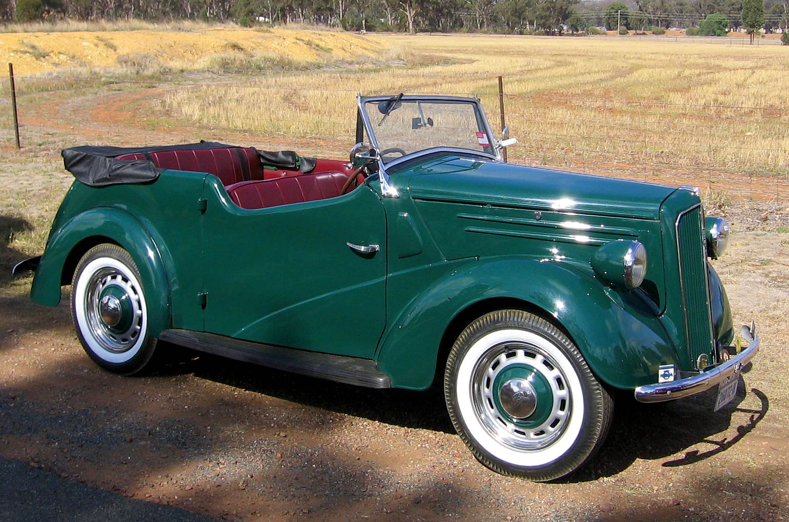 Classic & Sports Car – Vauxhall Caleche: a new life Down Under