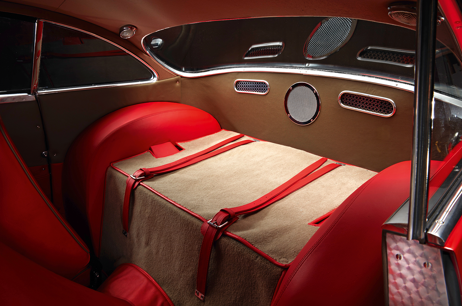 Classic & Sports Car – Pegaso Z-102: born to fly