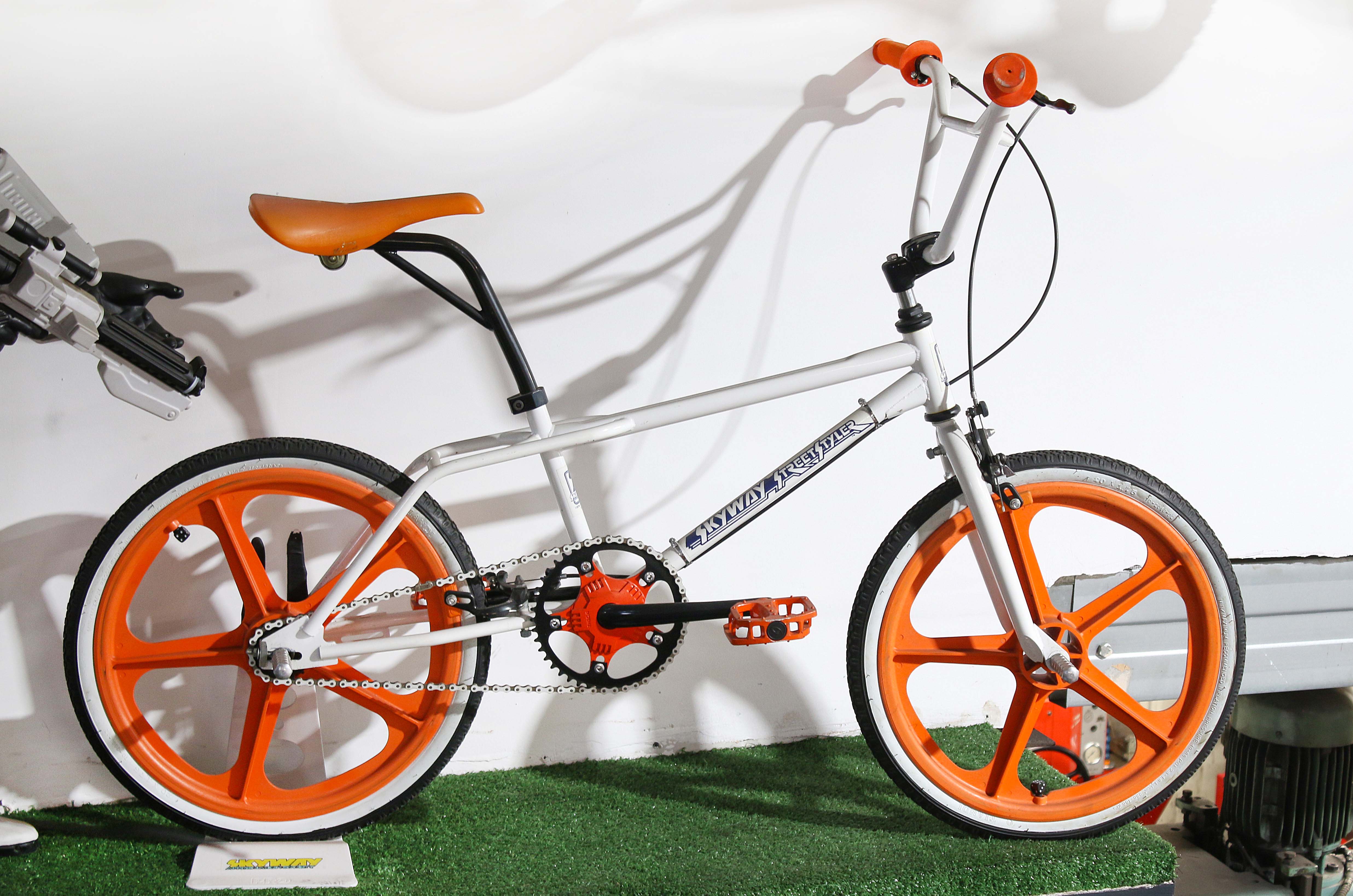 Classic & Sports Car – Also in my garage: BMX bikes
