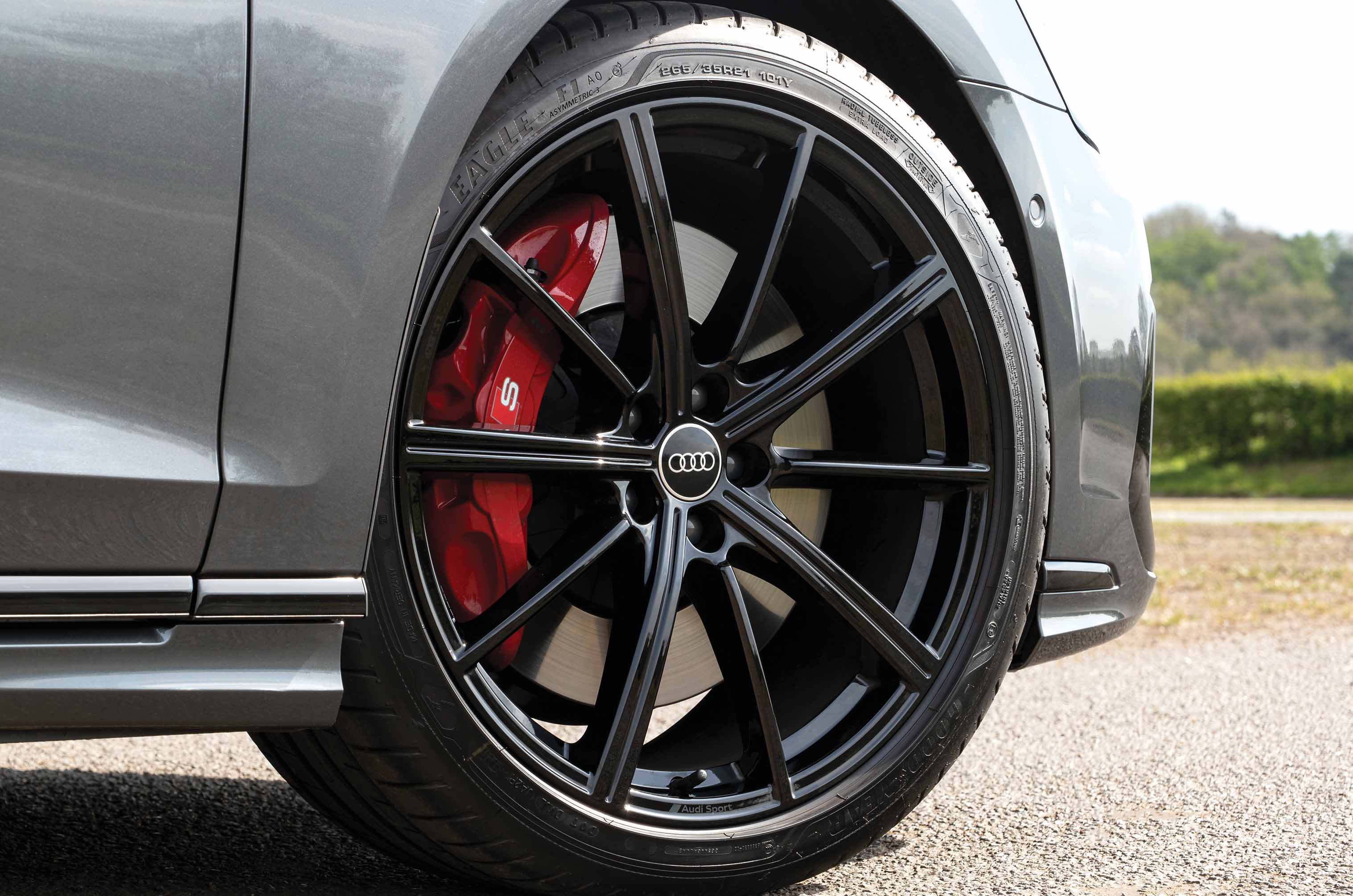 Classic & Sports Car – Future classic: Audi S8