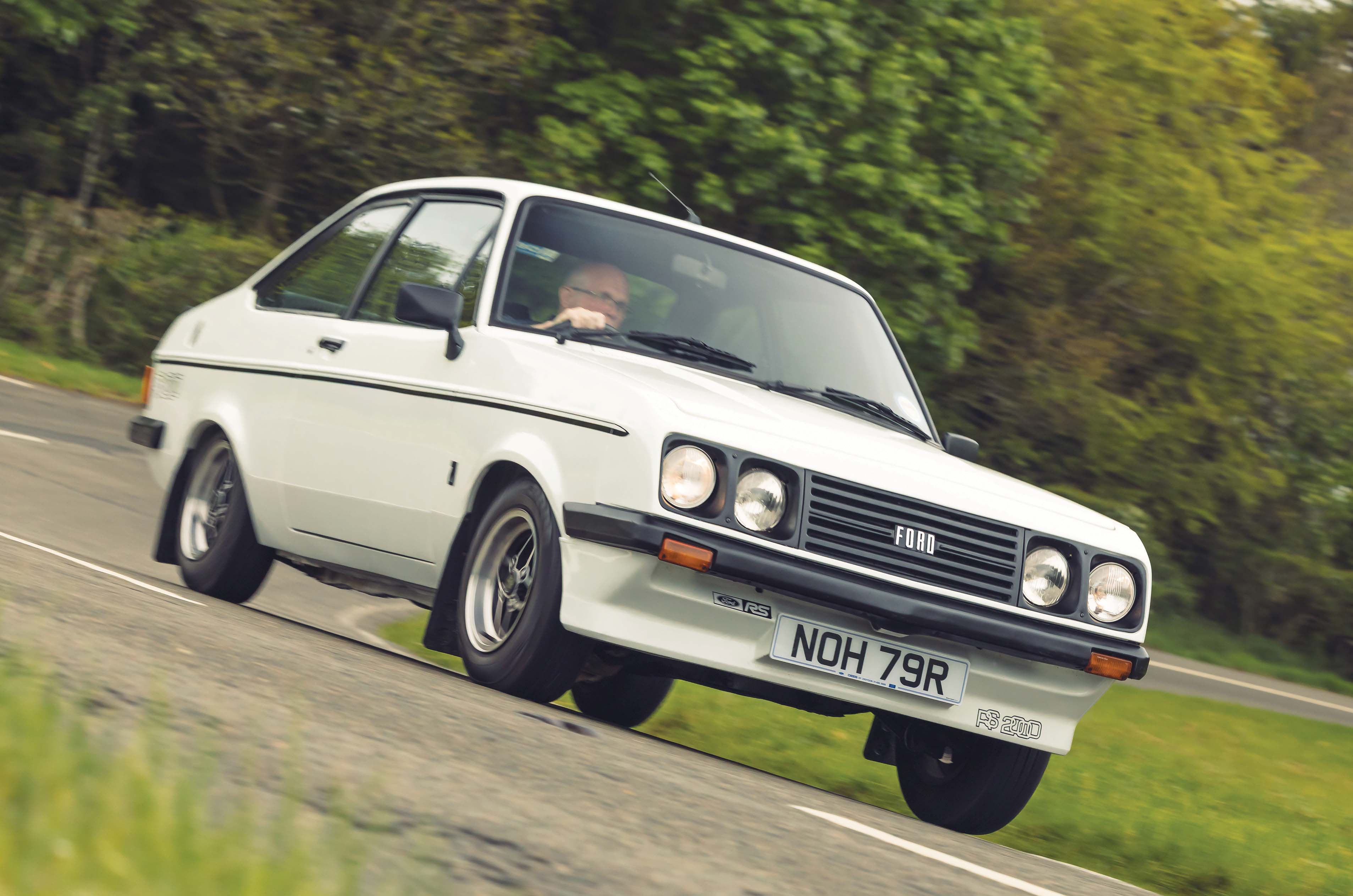 Classic & Sports Car – Ford Escort RS vs Sunbeam Lotus vs Vauxhall Chevette HS: rally action