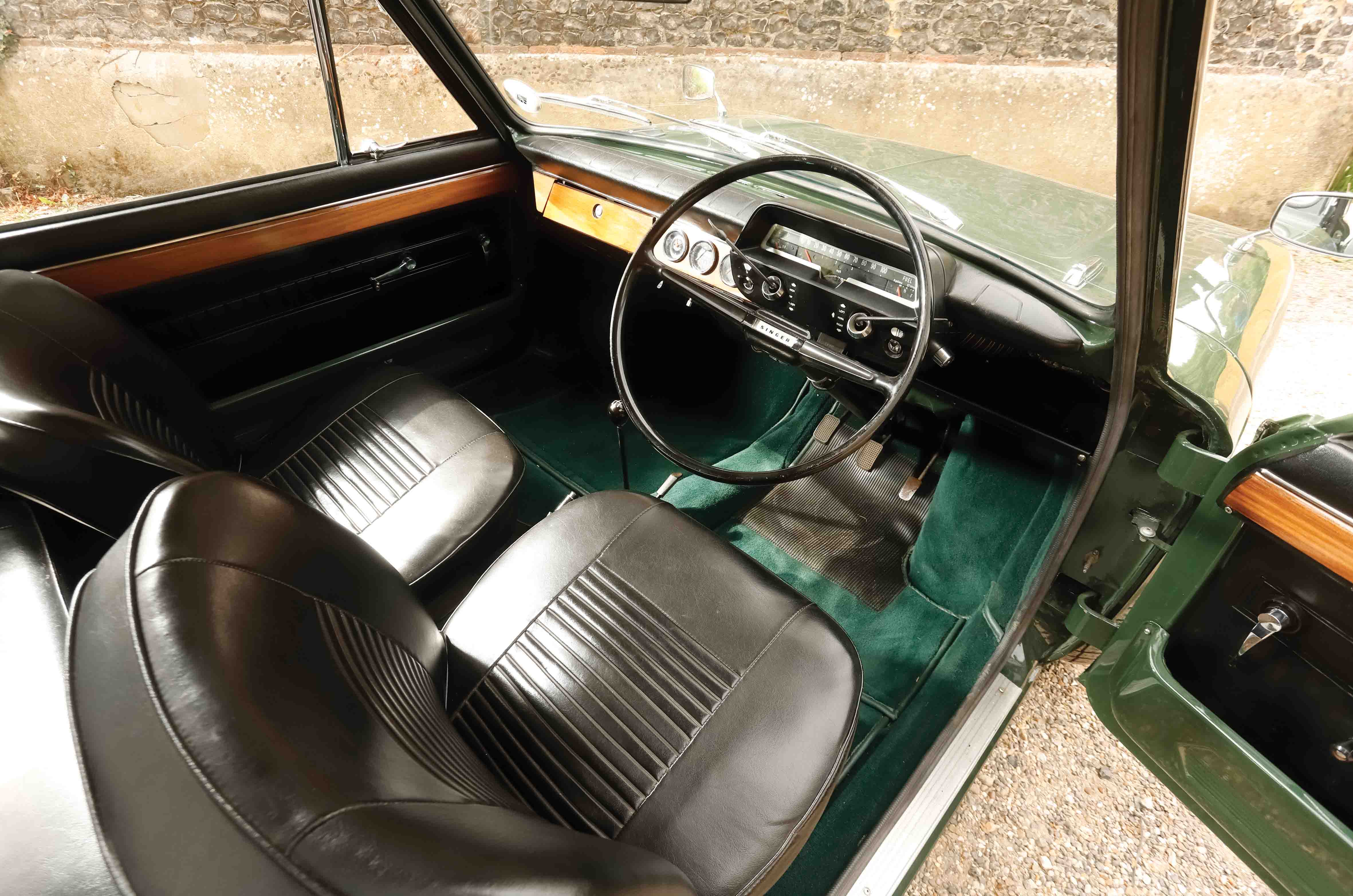 Classic & Sports Car – Minis vs Hillman Imps: back to front