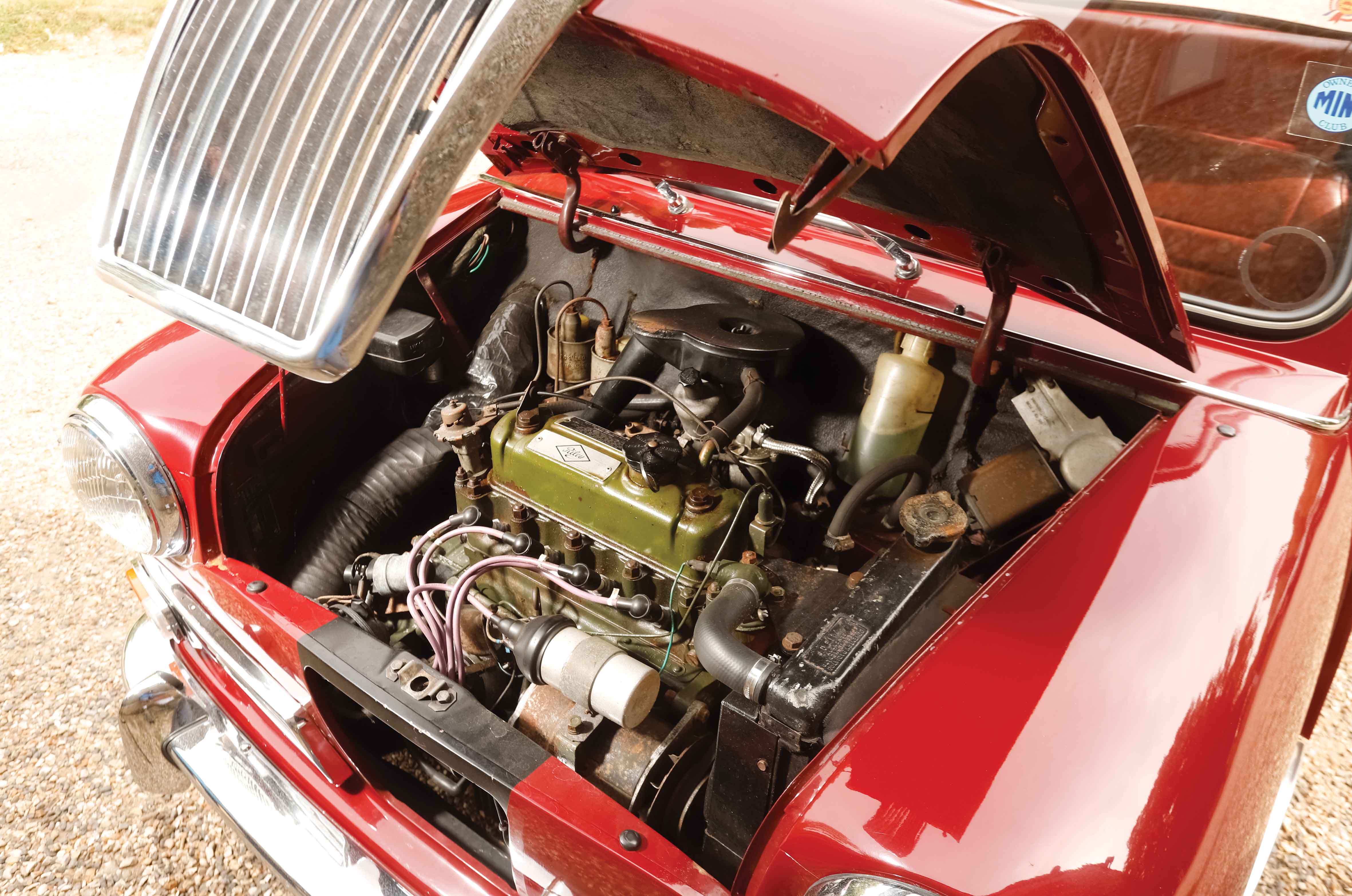Classic & Sports Car – Minis vs Hillman Imps: back to front