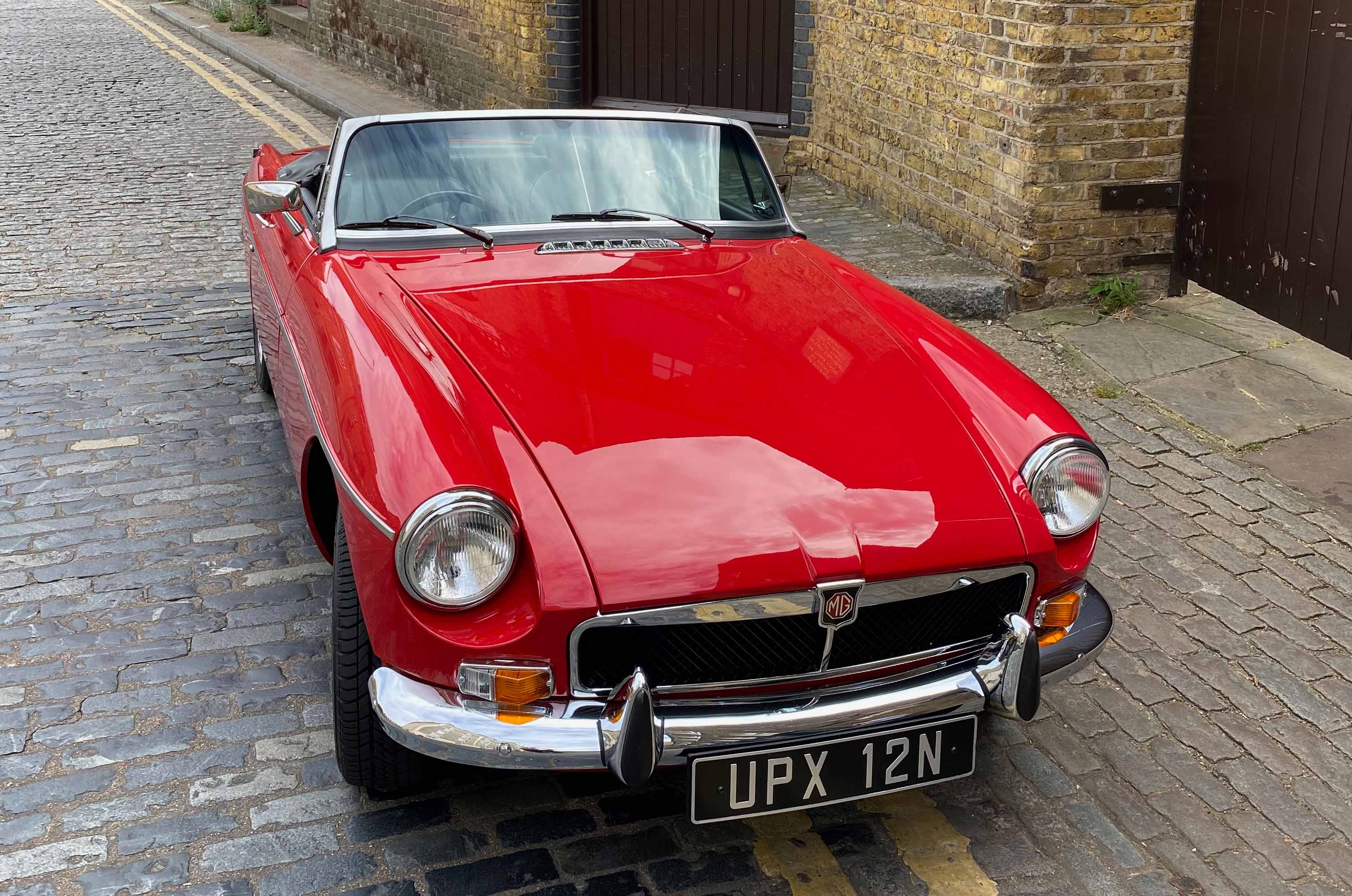 Classic & Sports Car – Your classic: MGB roadster