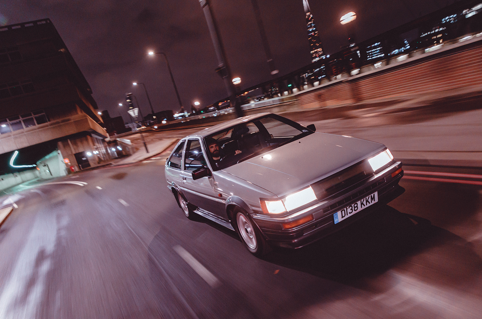 Classic & Sports Car – Thunder & lightning: Toyota Corolla AE86