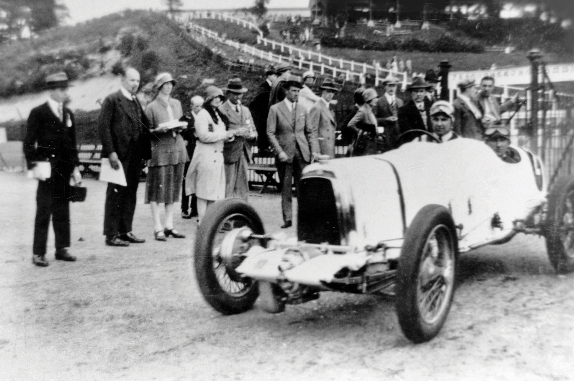 Classic & Sports Car – Aston Martin Halford Special: banking on a winner
