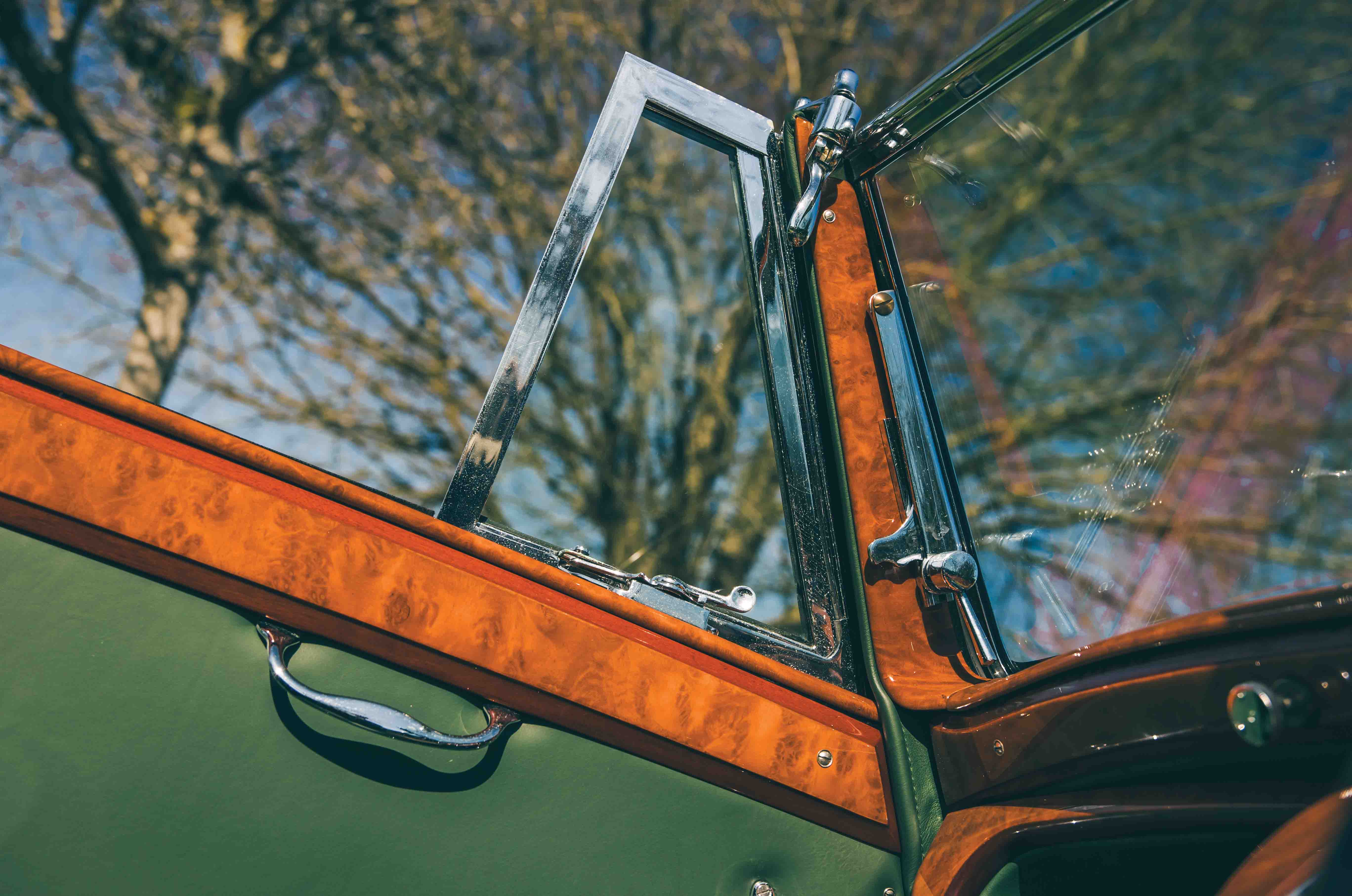 Classic & Sports Car – Daimler DB18: Churchill’s chariot