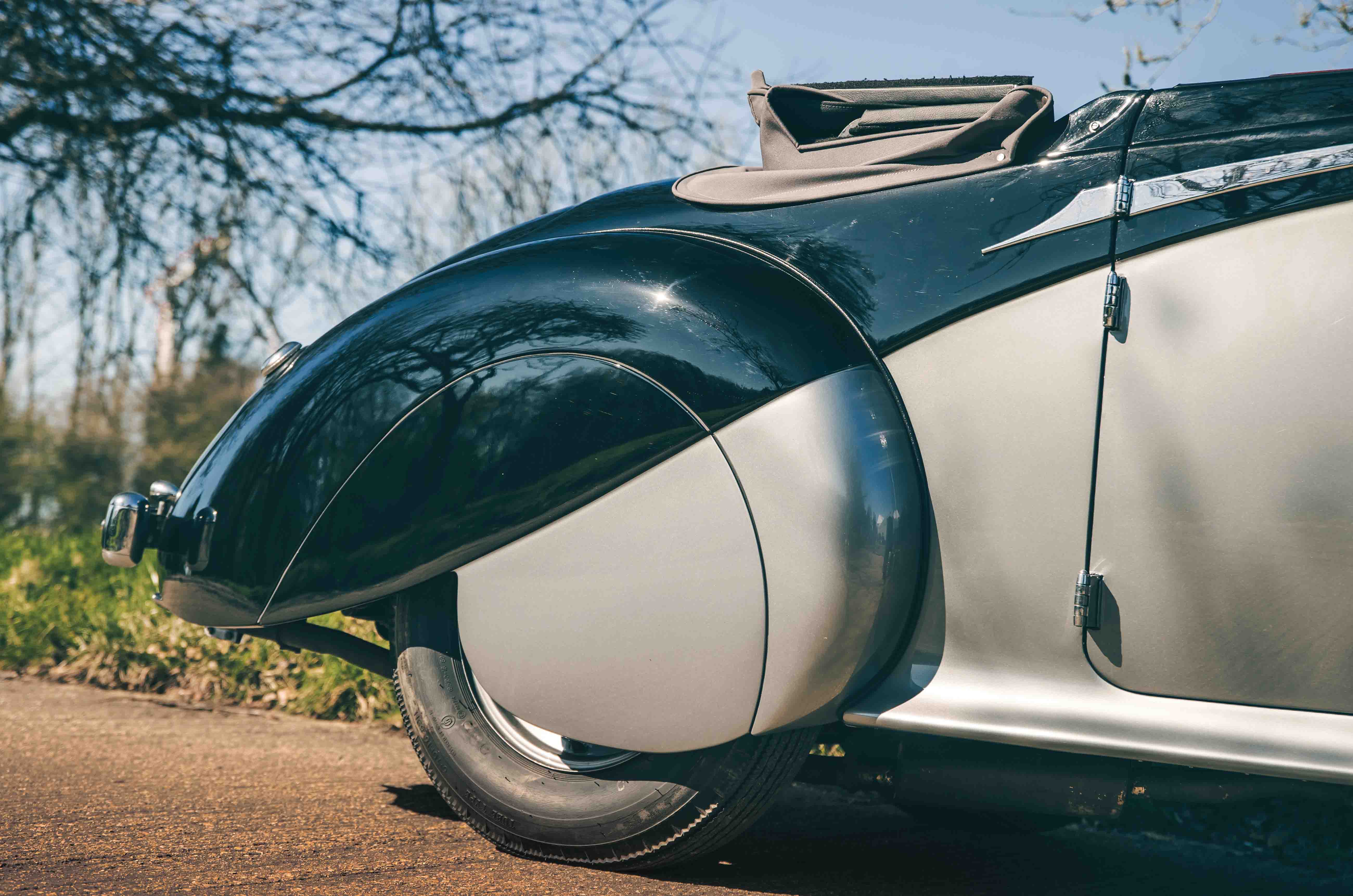 Classic & Sports Car – Daimler DB18: Churchill’s chariot