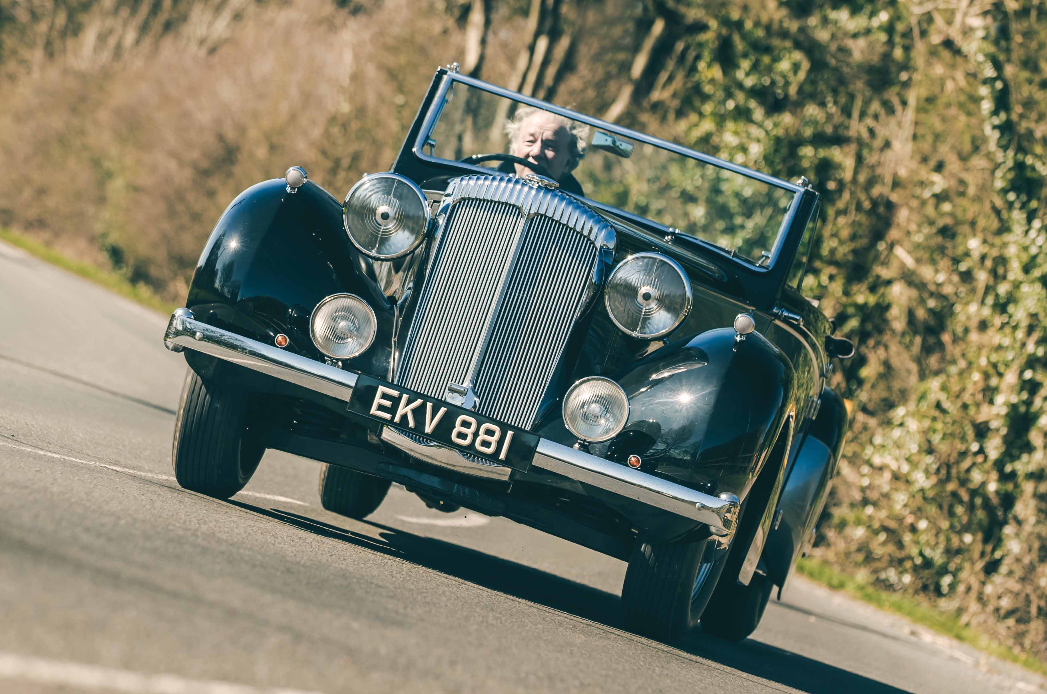 Classic & Sports Car – Daimler DB18: Churchill’s chariot