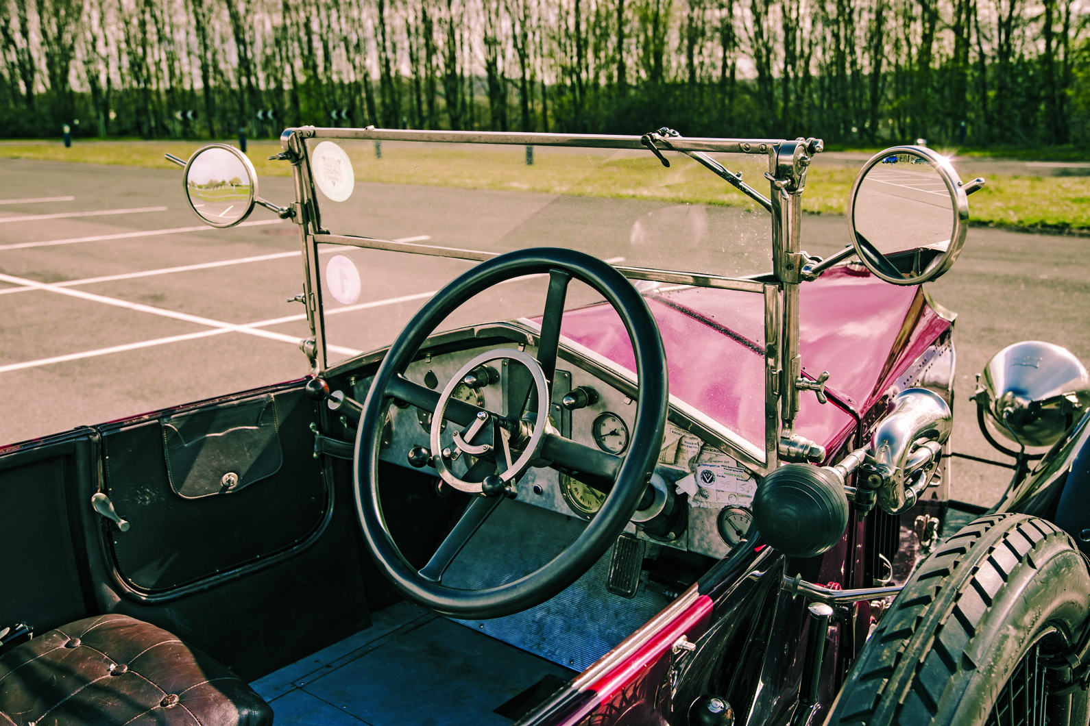 Classic & Sports Car – Ford Model T to McLaren F1: 20th-century trailblazers