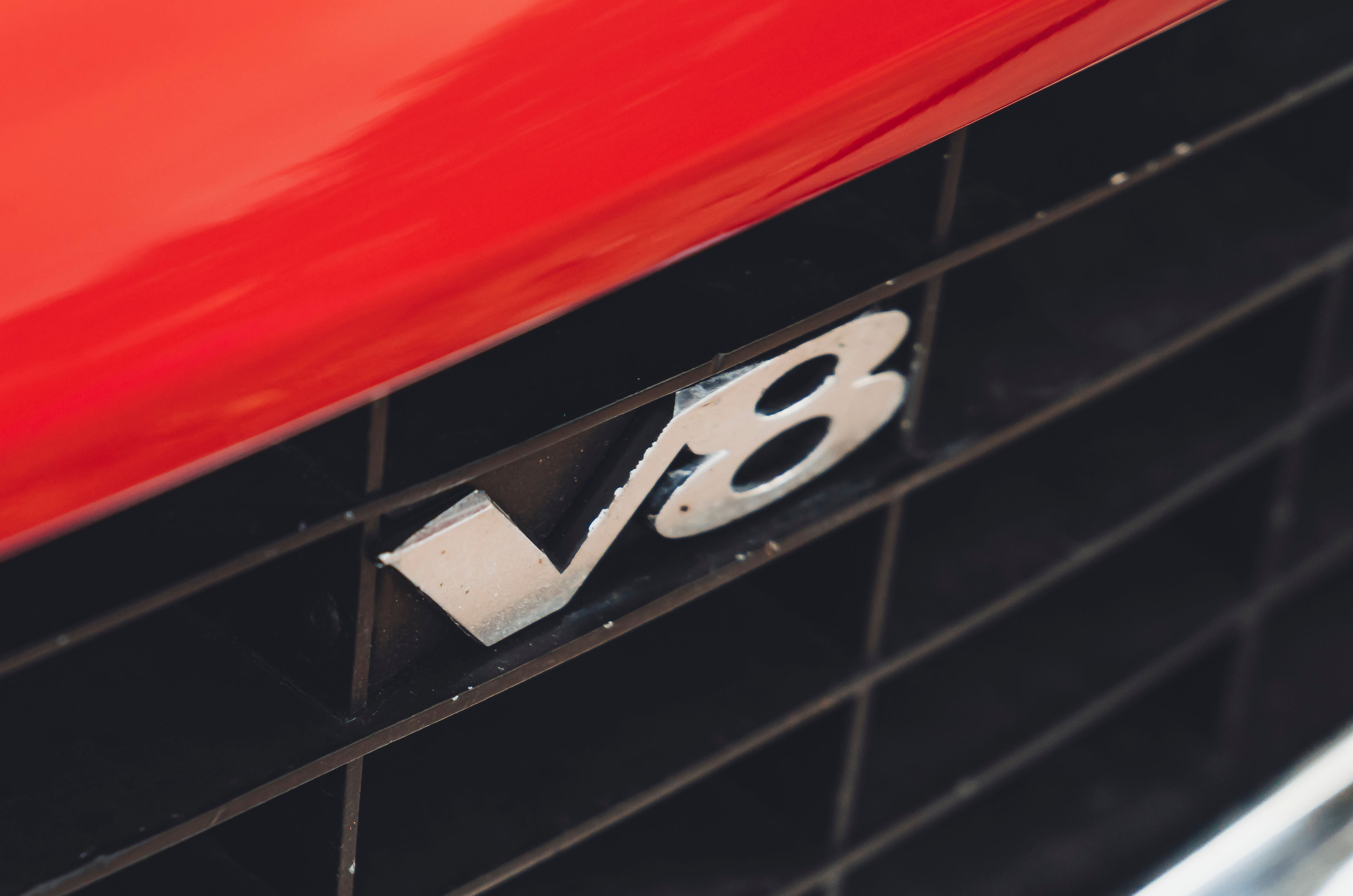 Classic & Sports Car – MGB GT V8s: Costello’s conversion vs Abingdon’s answer