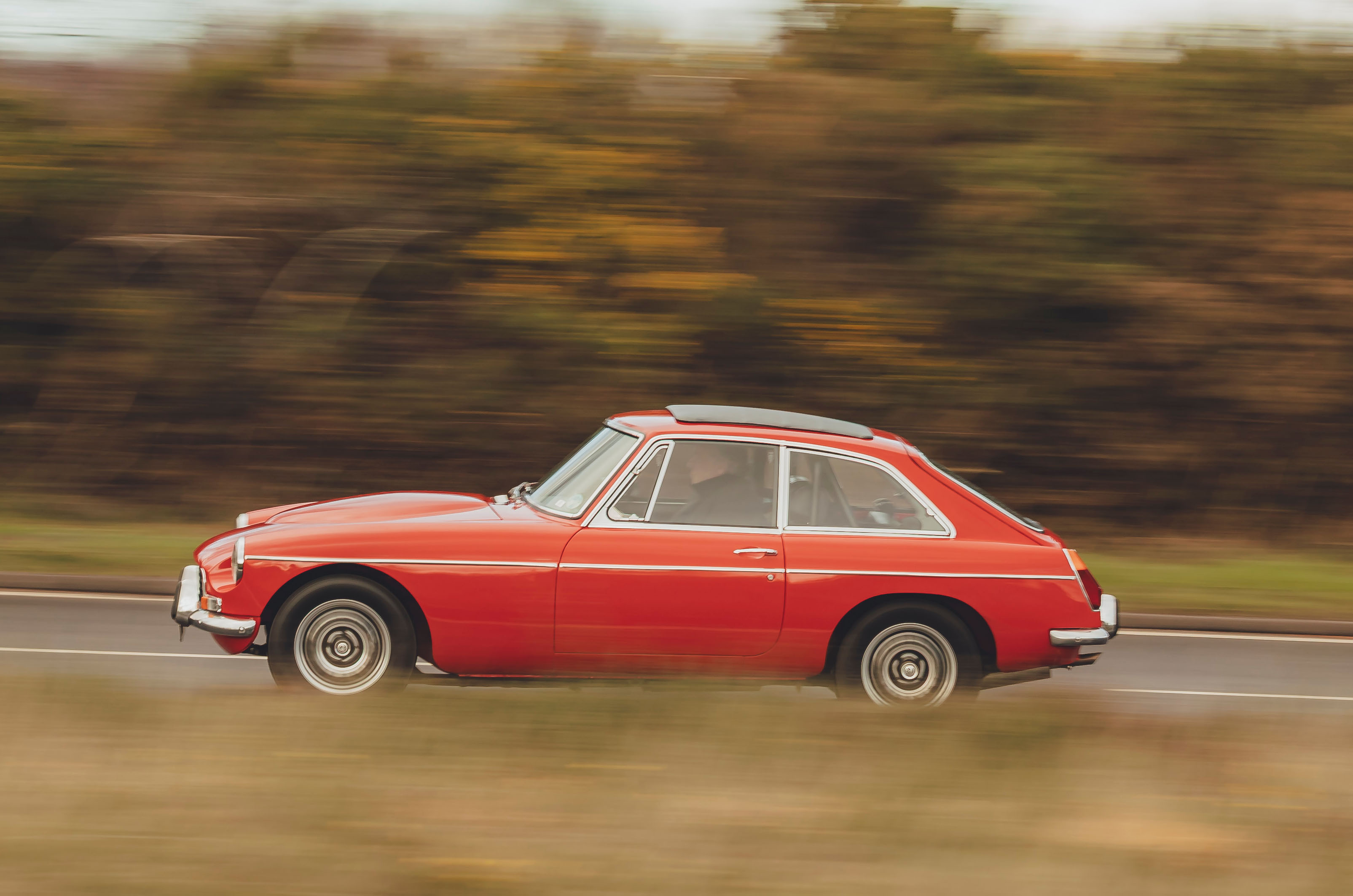 Classic & Sports Car – MGB GT V8s: Costello’s conversion vs Abingdon’s answer