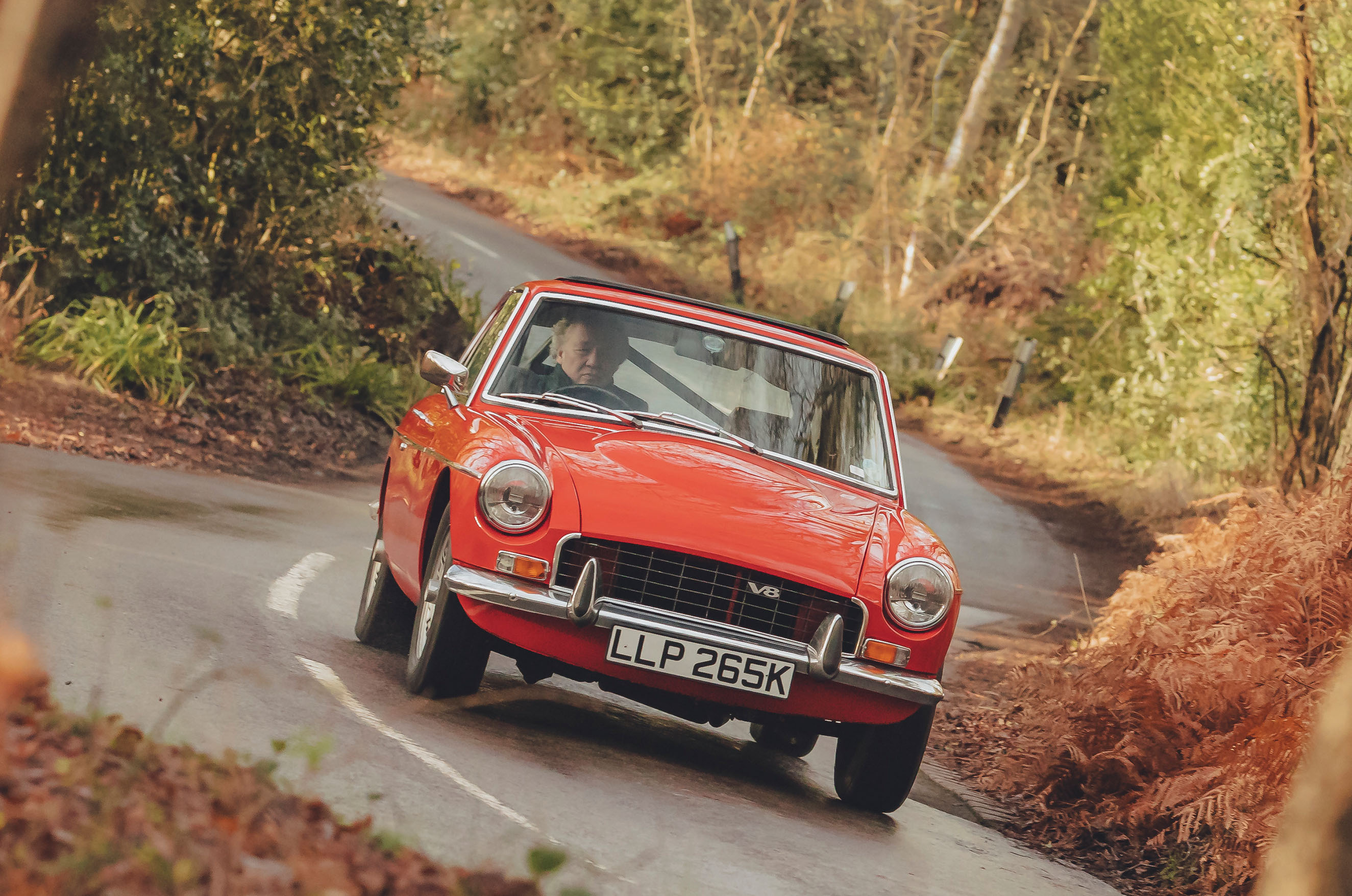 Classic & Sports Car – MGB GT V8s: Costello’s conversion vs Abingdon’s answer