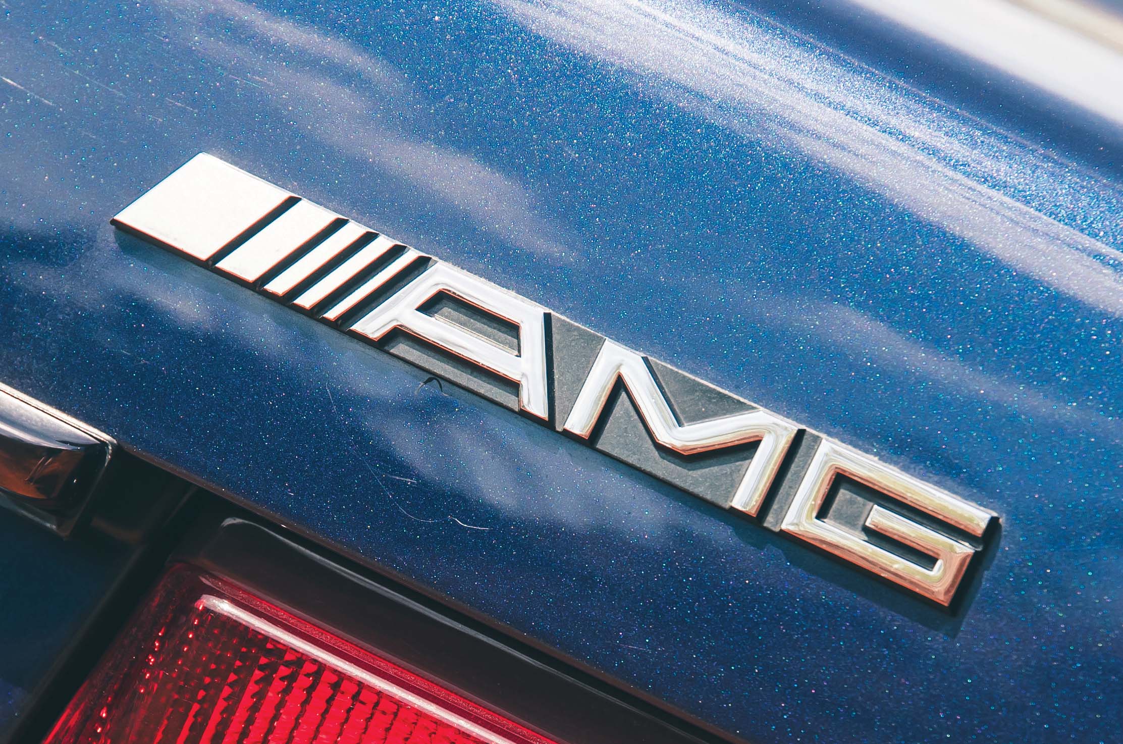 Classic & Sports Car – Mercedes-Benz SL73 AMG: excess express