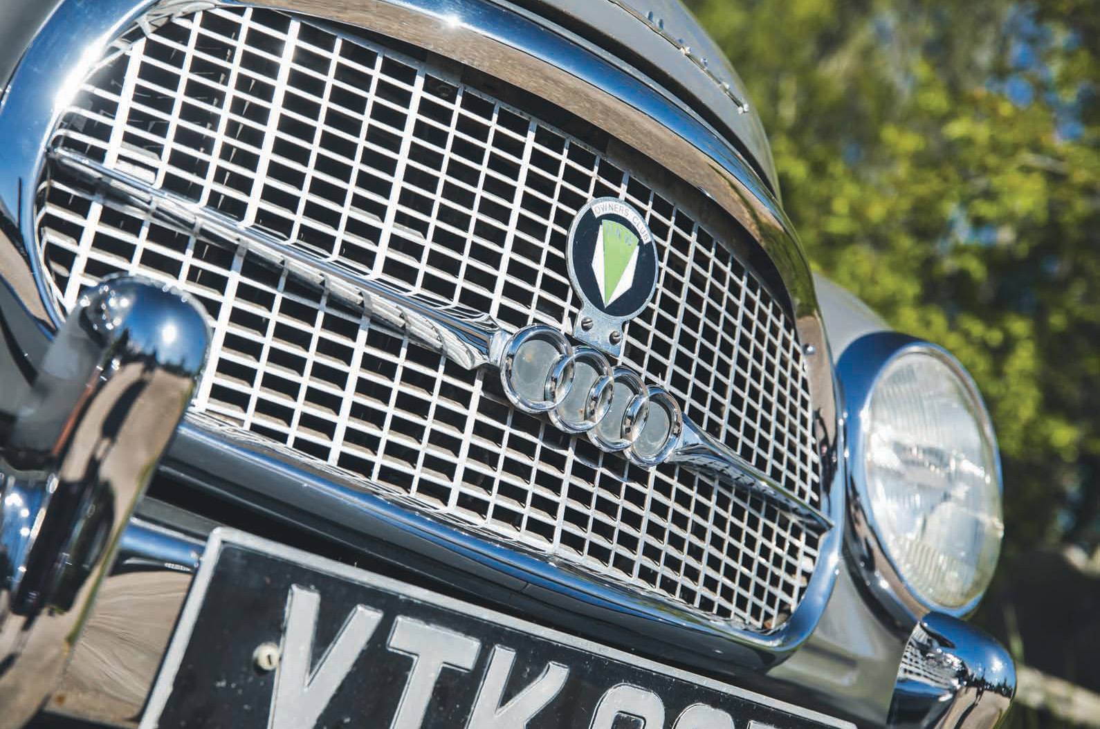 Classic & Sports Car – Panhard PL17 vs Auto Union 1000S: spot the difference