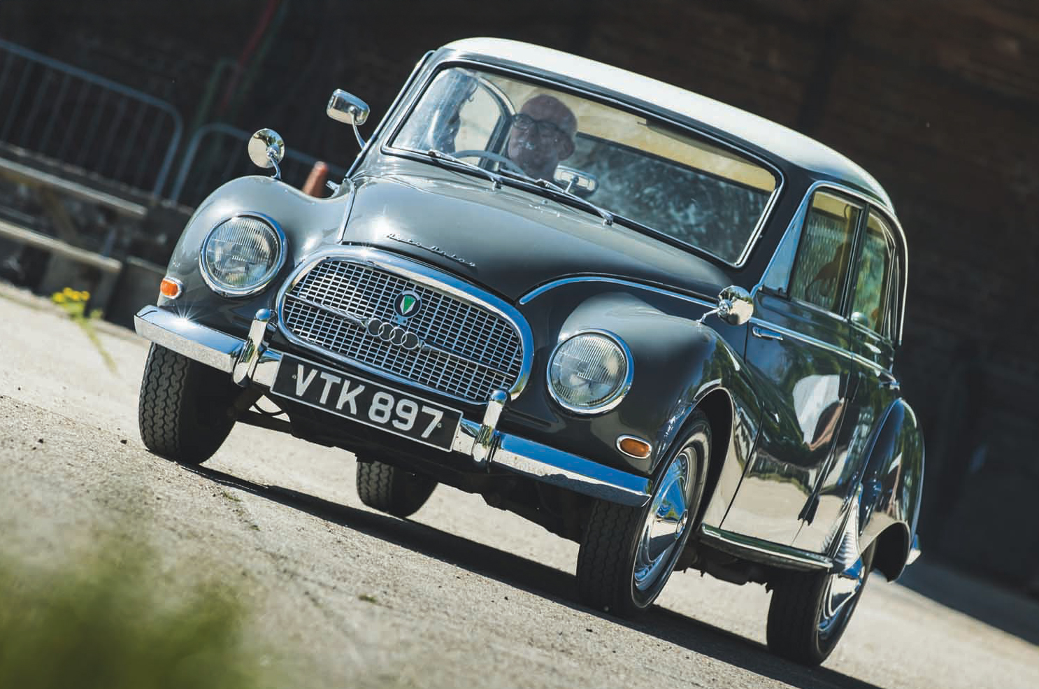 Classic & Sports Car – Panhard PL17 vs Auto Union 1000S: spot the difference