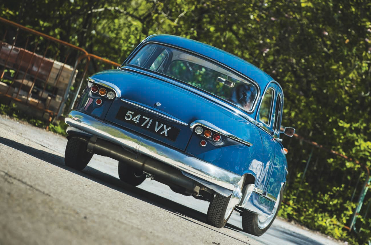 Classic & Sports Car – Panhard PL17 vs Auto Union 1000S: spot the difference