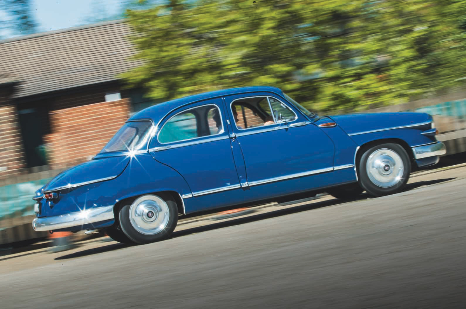 Classic & Sports Car – Panhard PL17 vs Auto Union 1000S: spot the difference