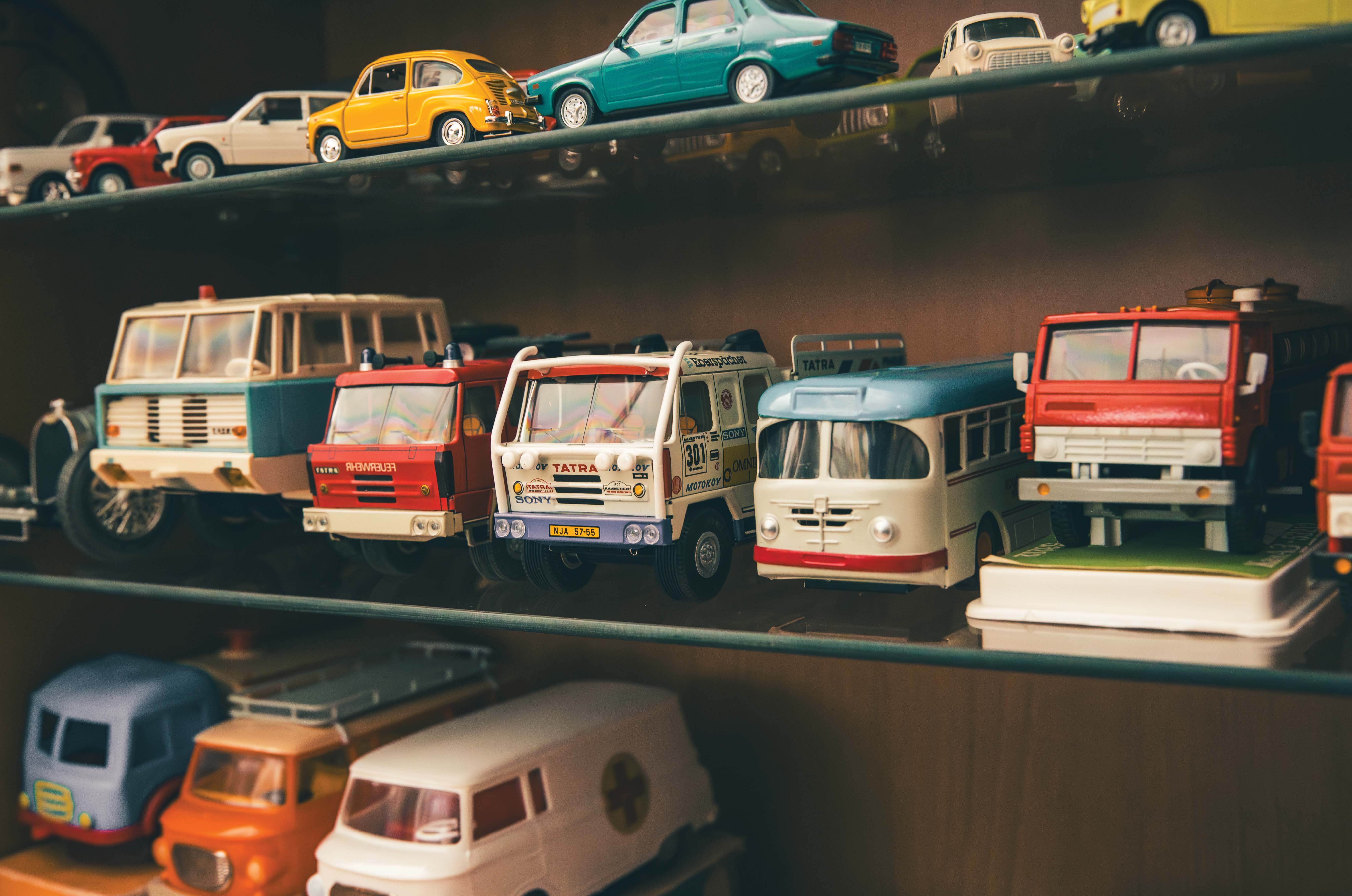 Classic & Sports Car – Also in my garage: Soviet classic car models and artefacts