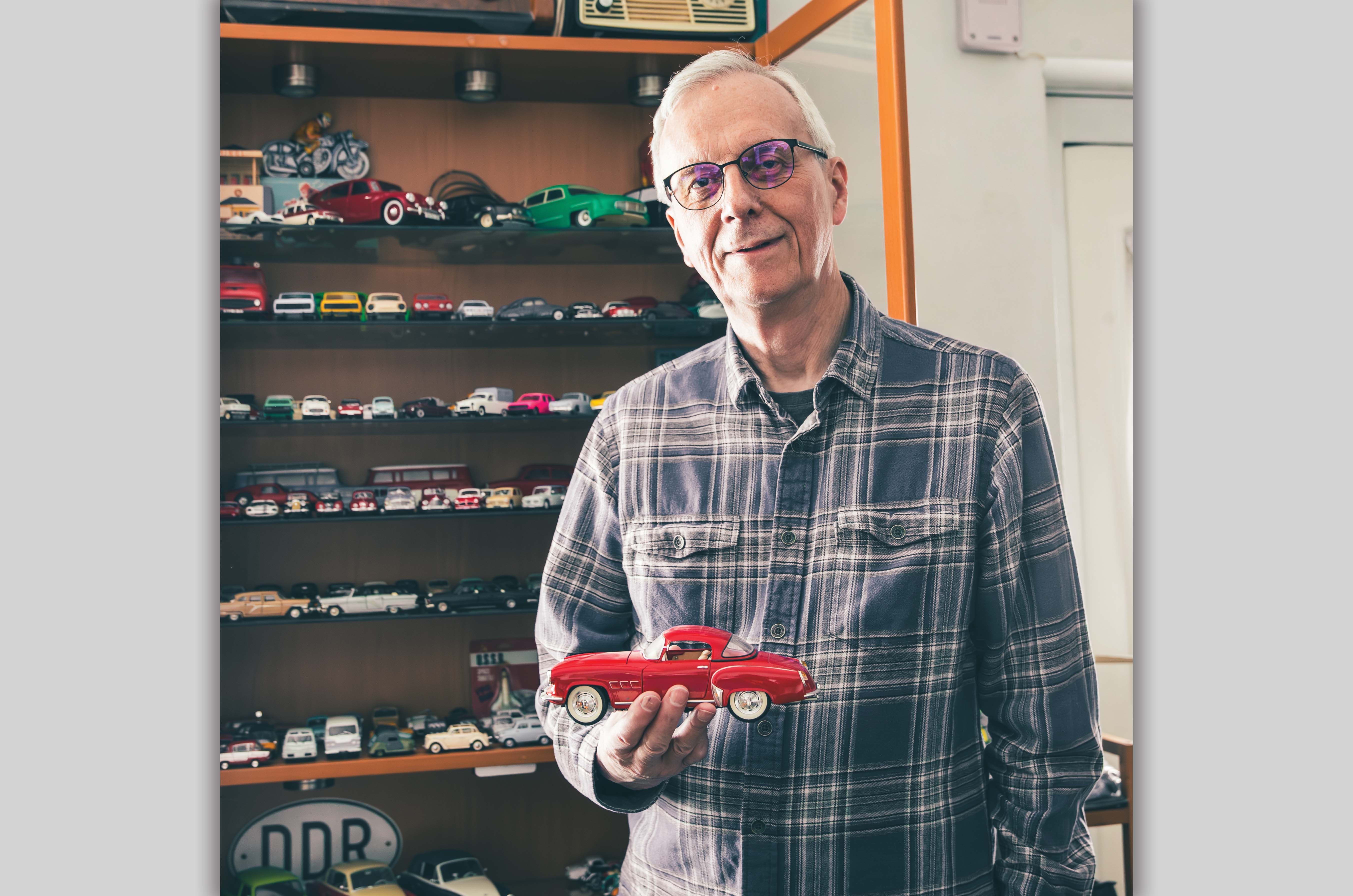 Classic & Sports Car – Also in my garage: Soviet classic car models and artefacts