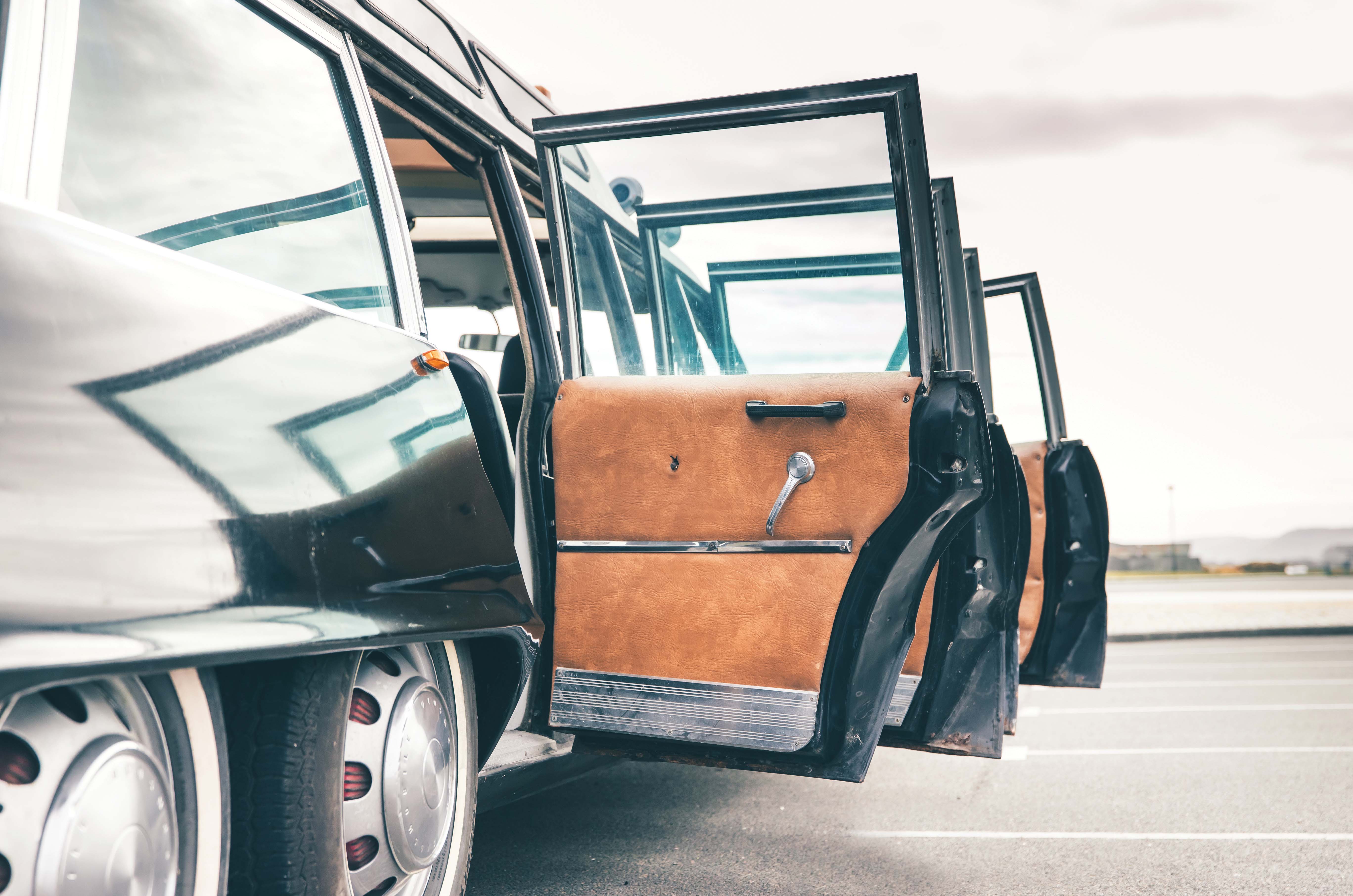 Classic & Sports Car – AQC Jetway 707: meet the Oldsmobile Toronado with 15 seats