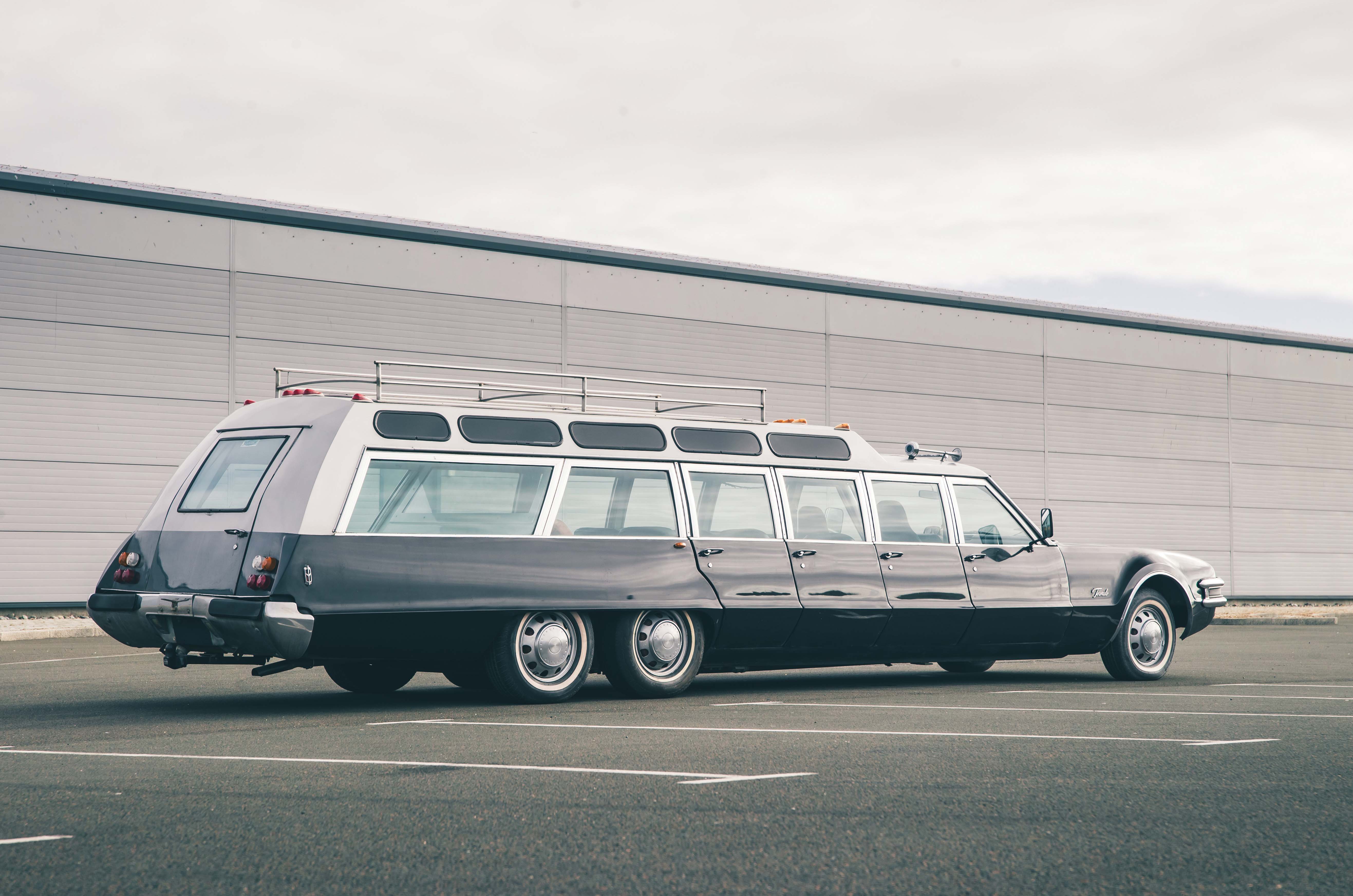 Classic & Sports Car – AQC Jetway 707: meet the Oldsmobile Toronado with 15 seats
