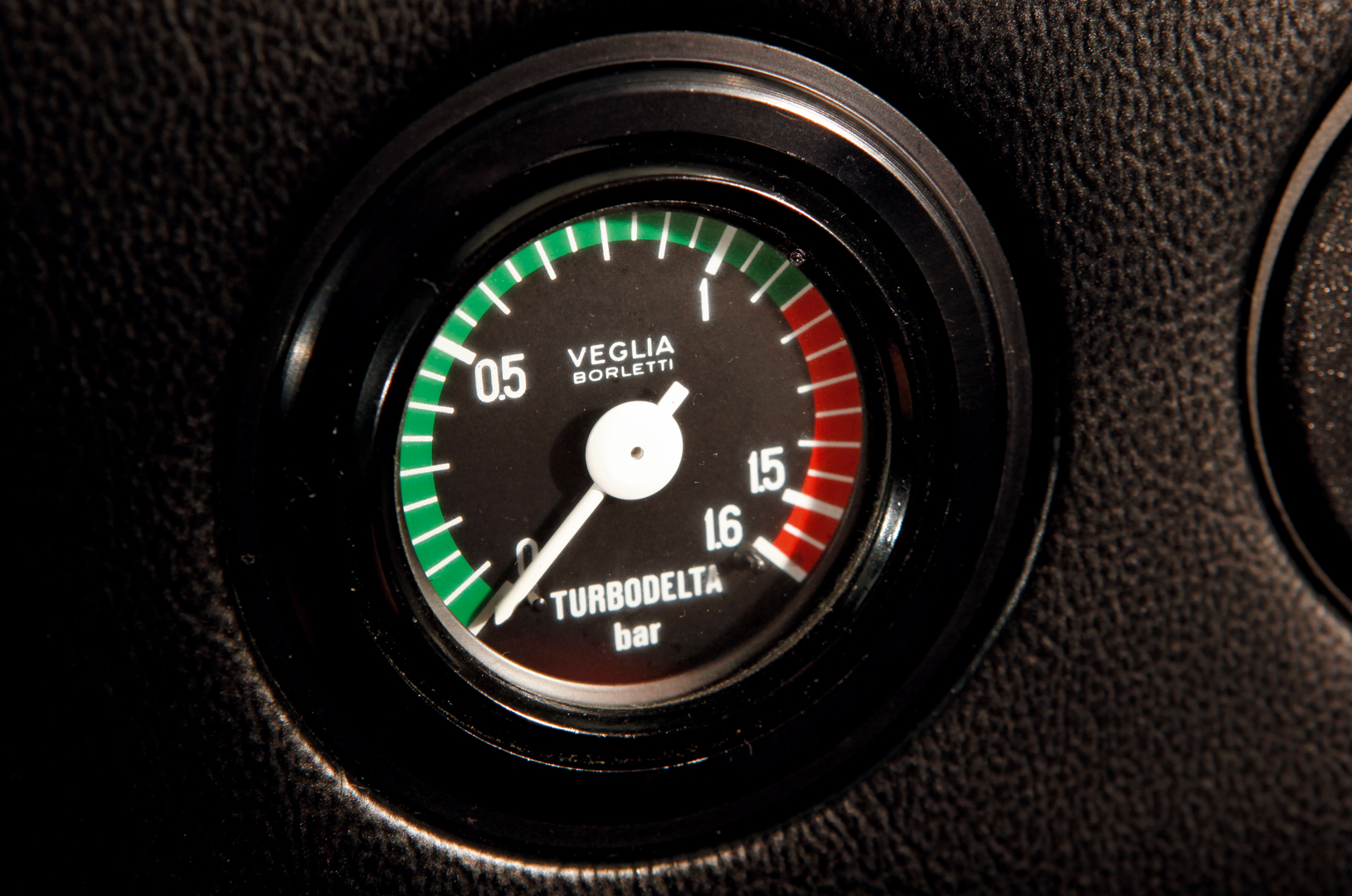 Classic & Sports Car – Alfa Romeo Giulietta Turbodelta vs 75 Turbo Evoluzione: special forces
