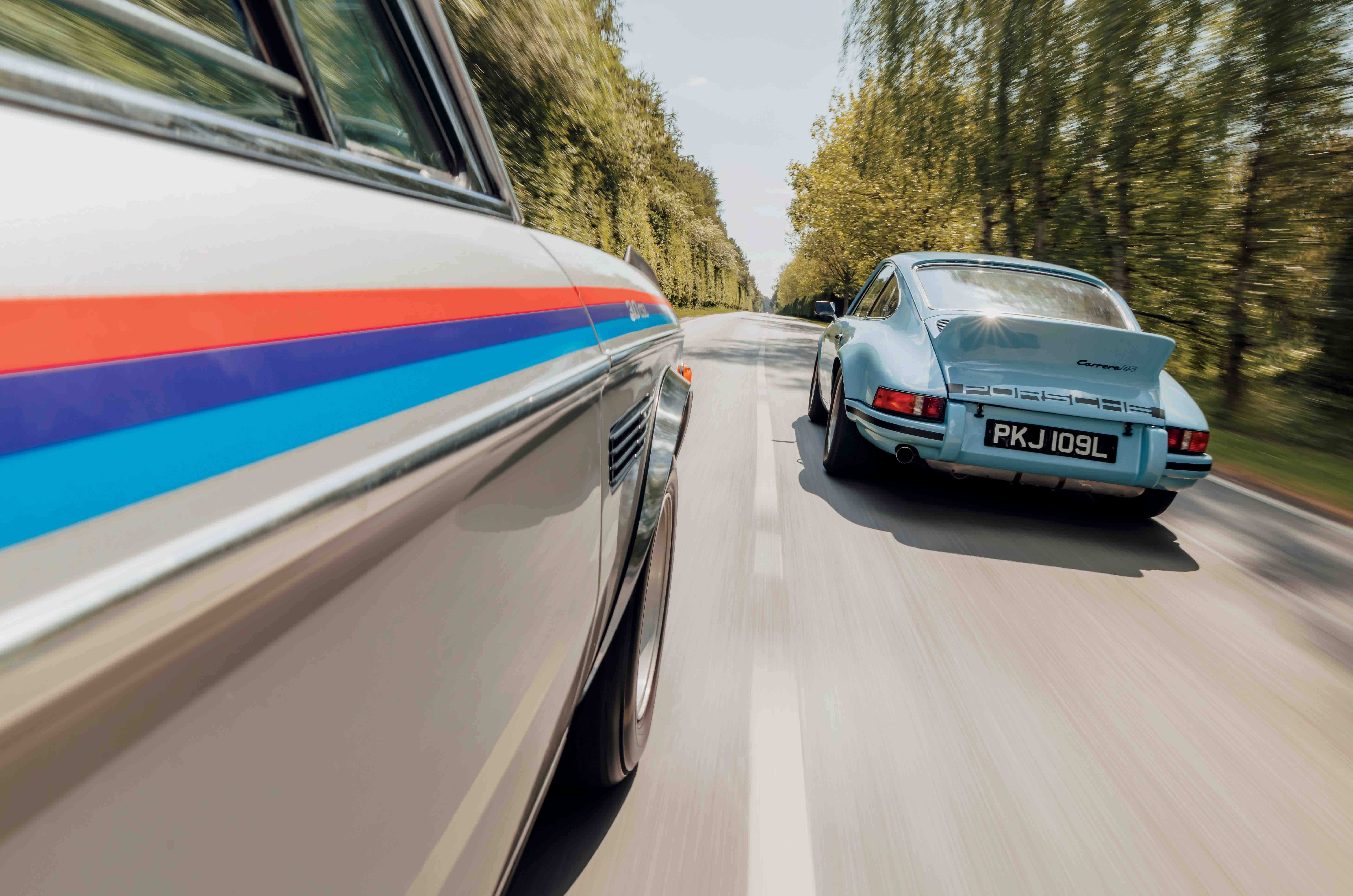 Classic & Sports Car – BMW 3.0 CSL ‘Batmobile’ vs Porsche 911 Carrera RS 2.7: the speed of light