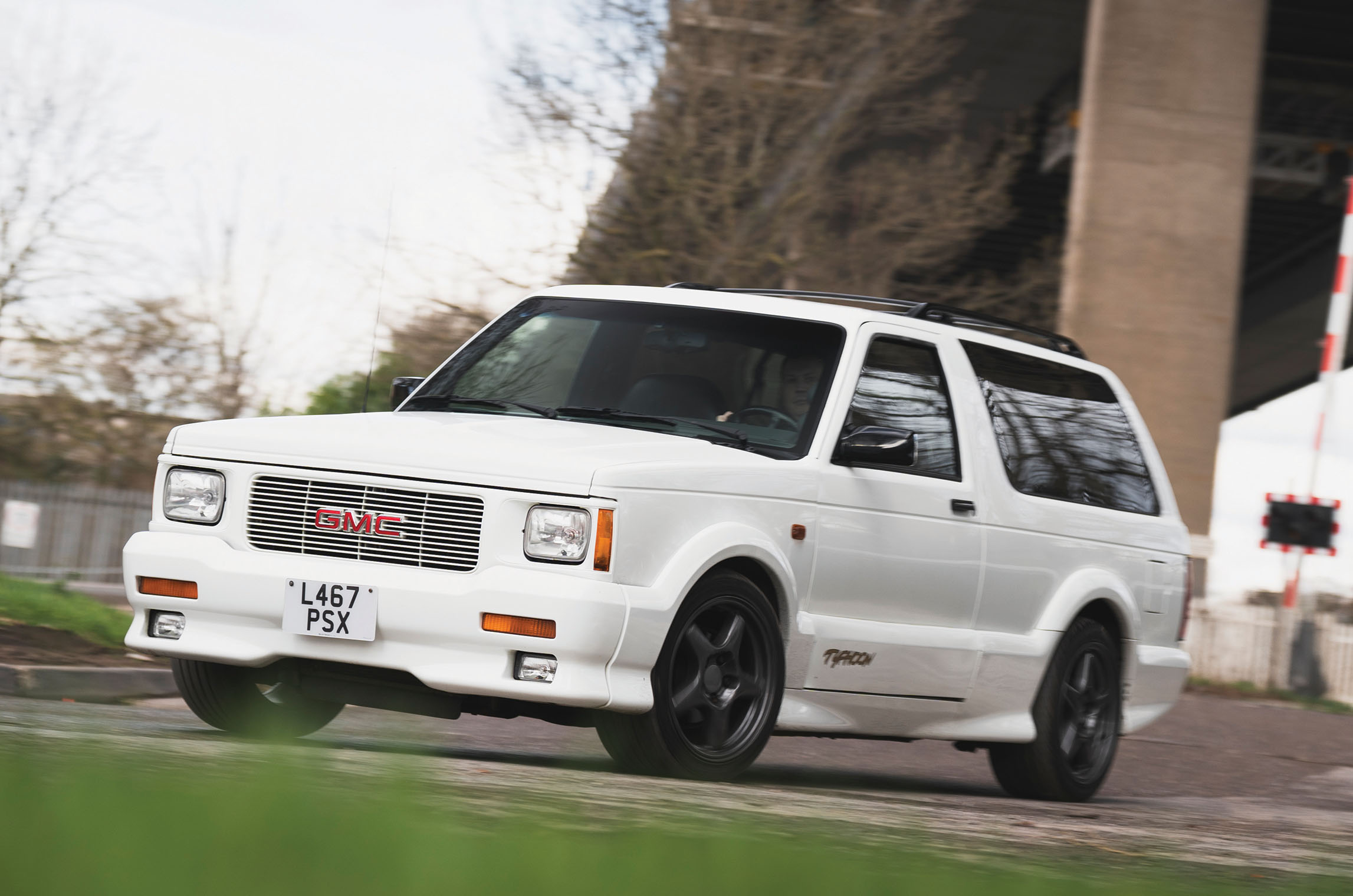 Classic & Sports Car – Mitsubishi Pajero Evolution: desert stormer
