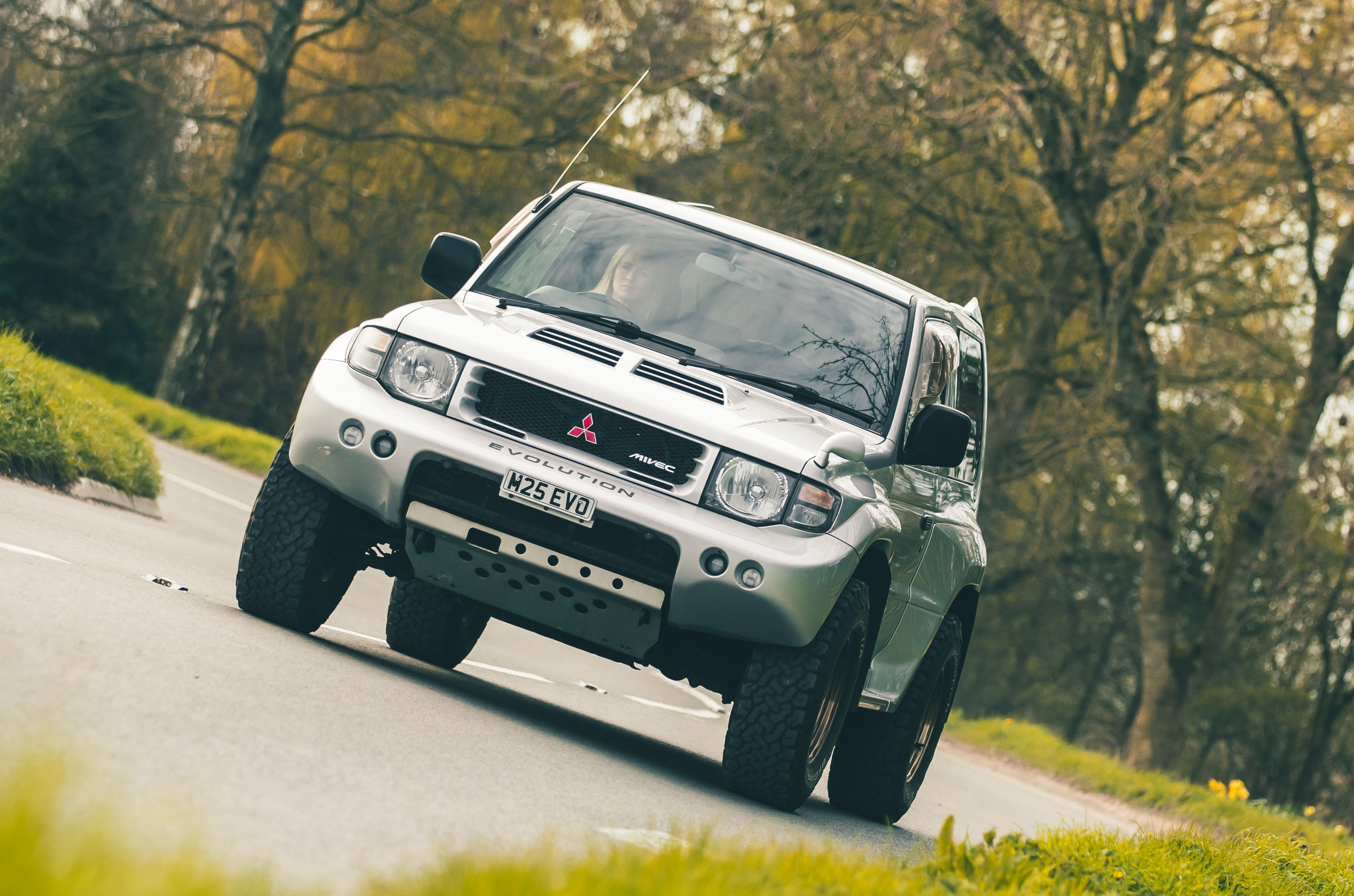 Classic & Sports Car – Mitsubishi Pajero Evolution: desert stormer