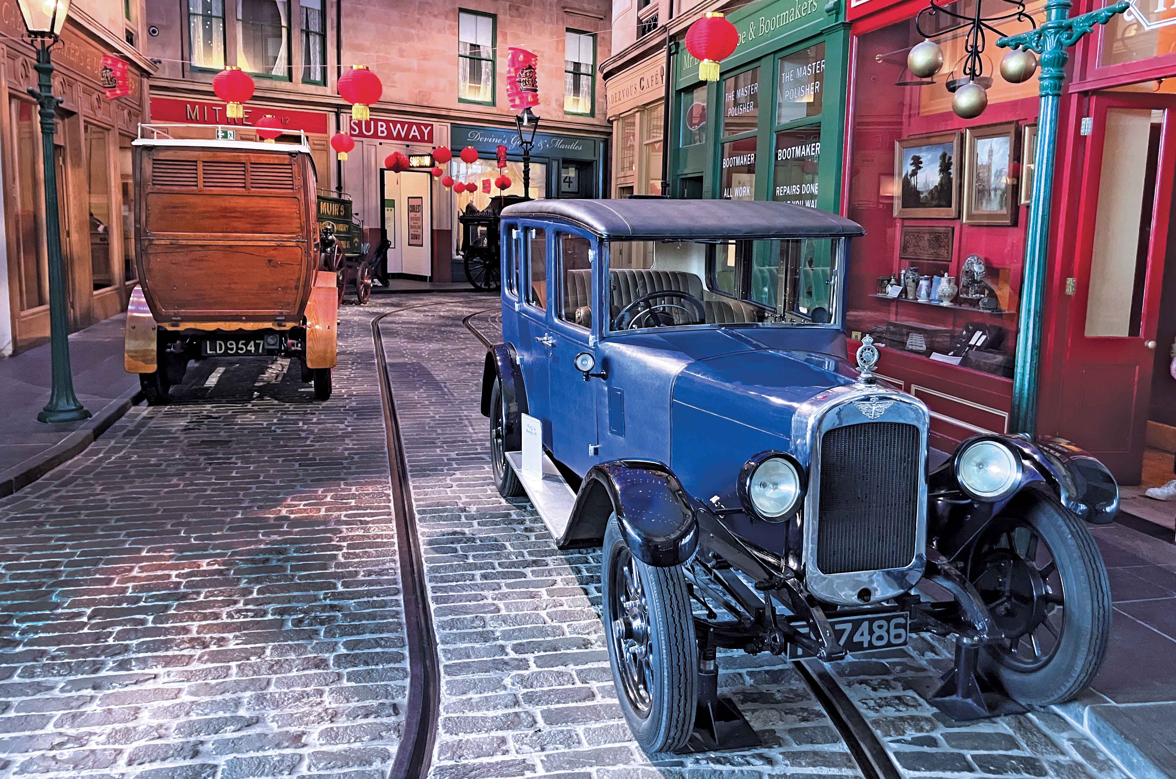 Classic & Sports Car – Classic shrine: Riverside Museum