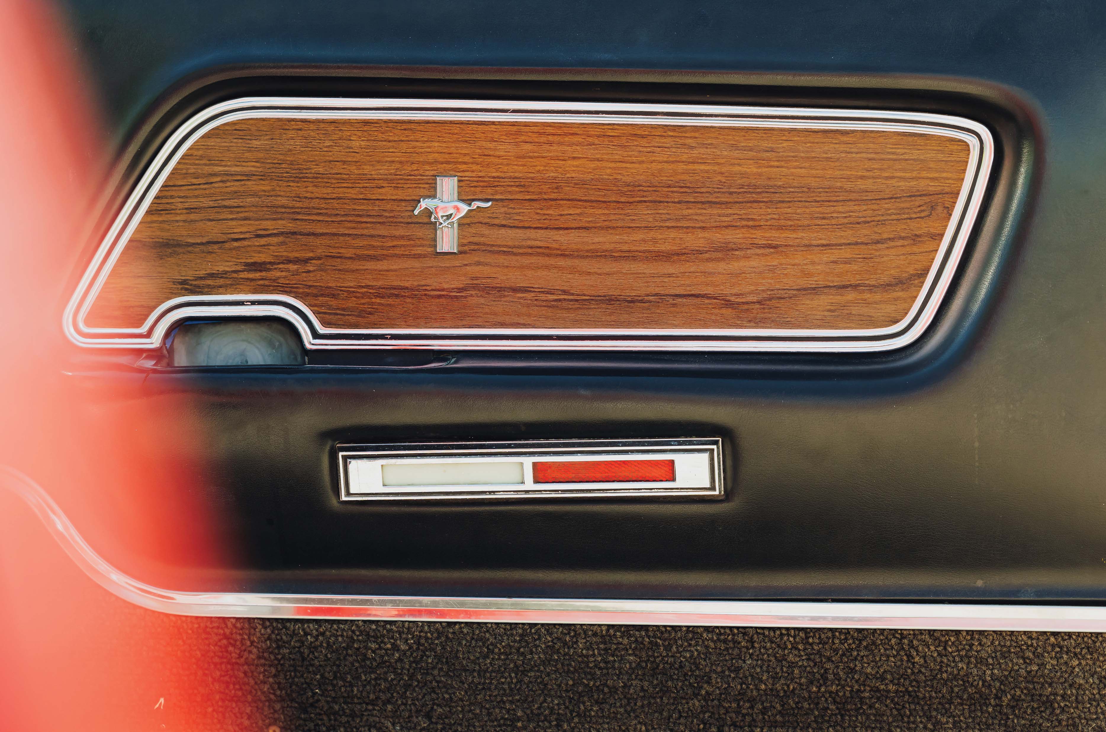 Classic & Sports Car – Triumph Stag vs Ford Mustang Convertible: unlikely rivals