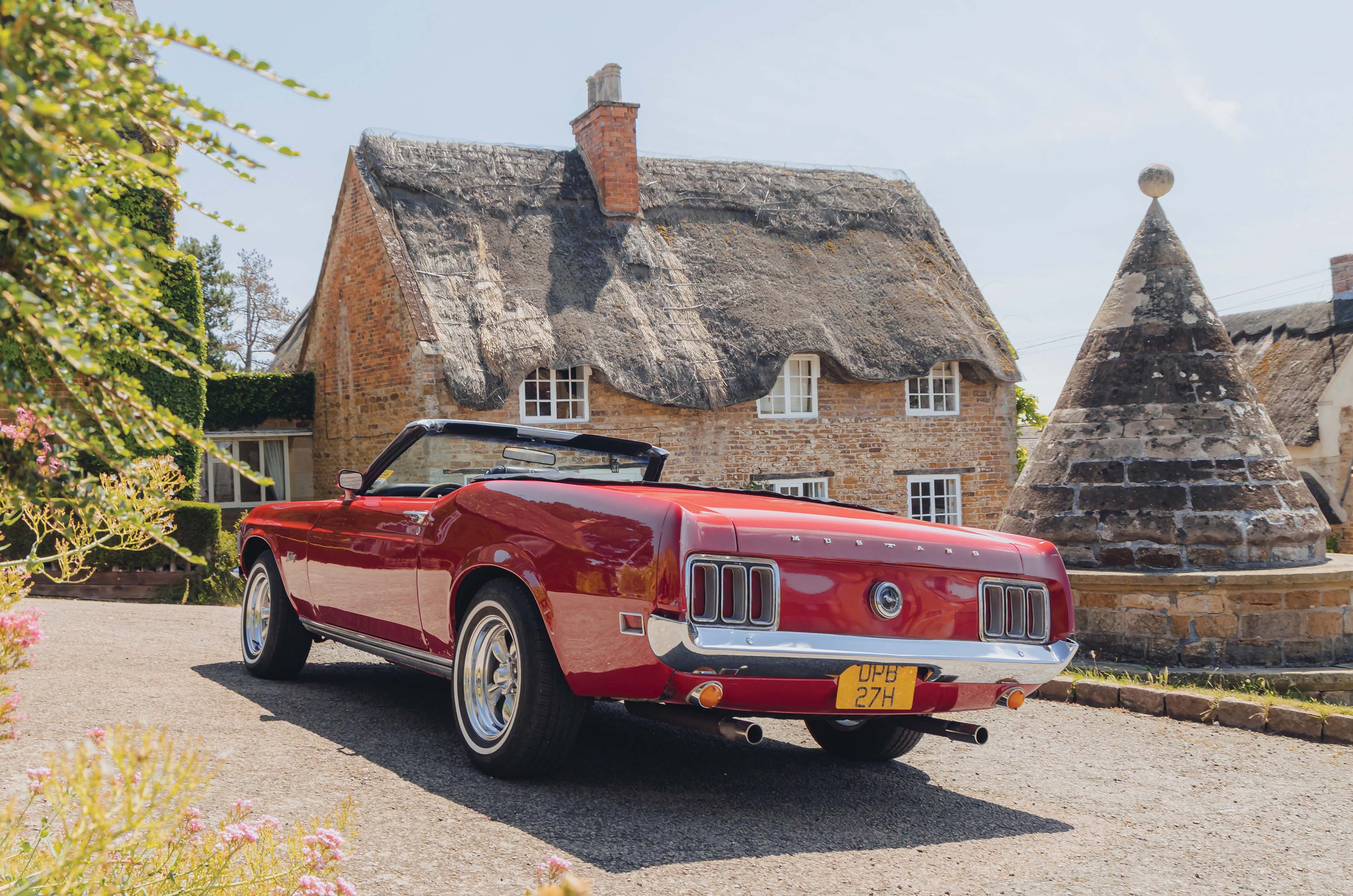Classic & Sports Car – Triumph Stag vs Ford Mustang Convertible: unlikely rivals
